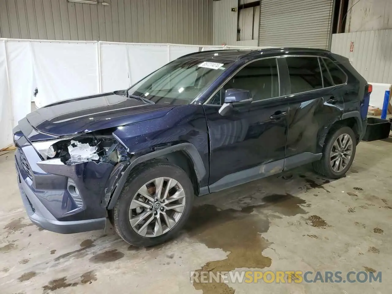 1 Фотография поврежденного автомобиля 2T3C1RFV8KC026315 TOYOTA RAV4 2019