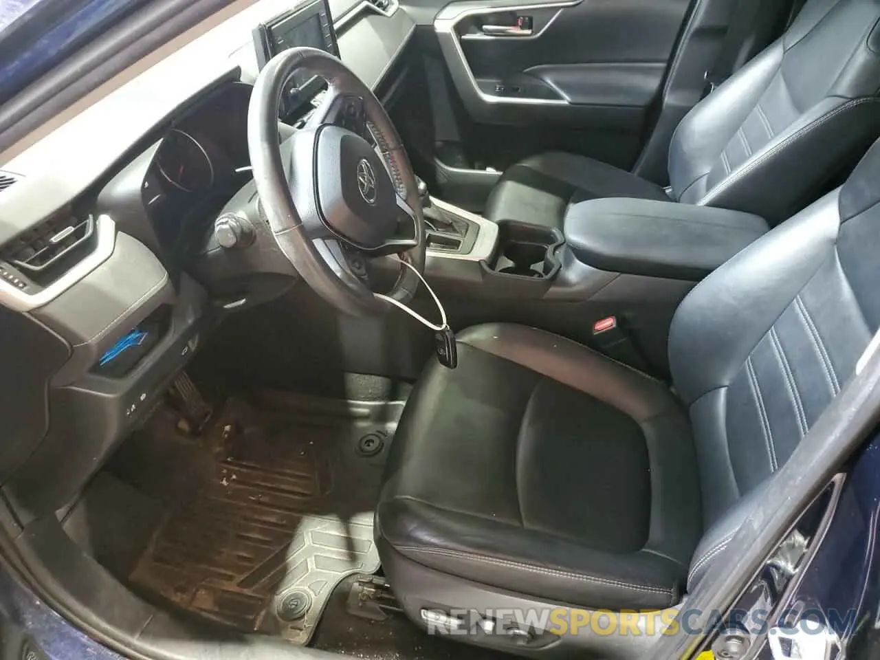 7 Фотография поврежденного автомобиля 2T3C1RFV8KC026315 TOYOTA RAV4 2019