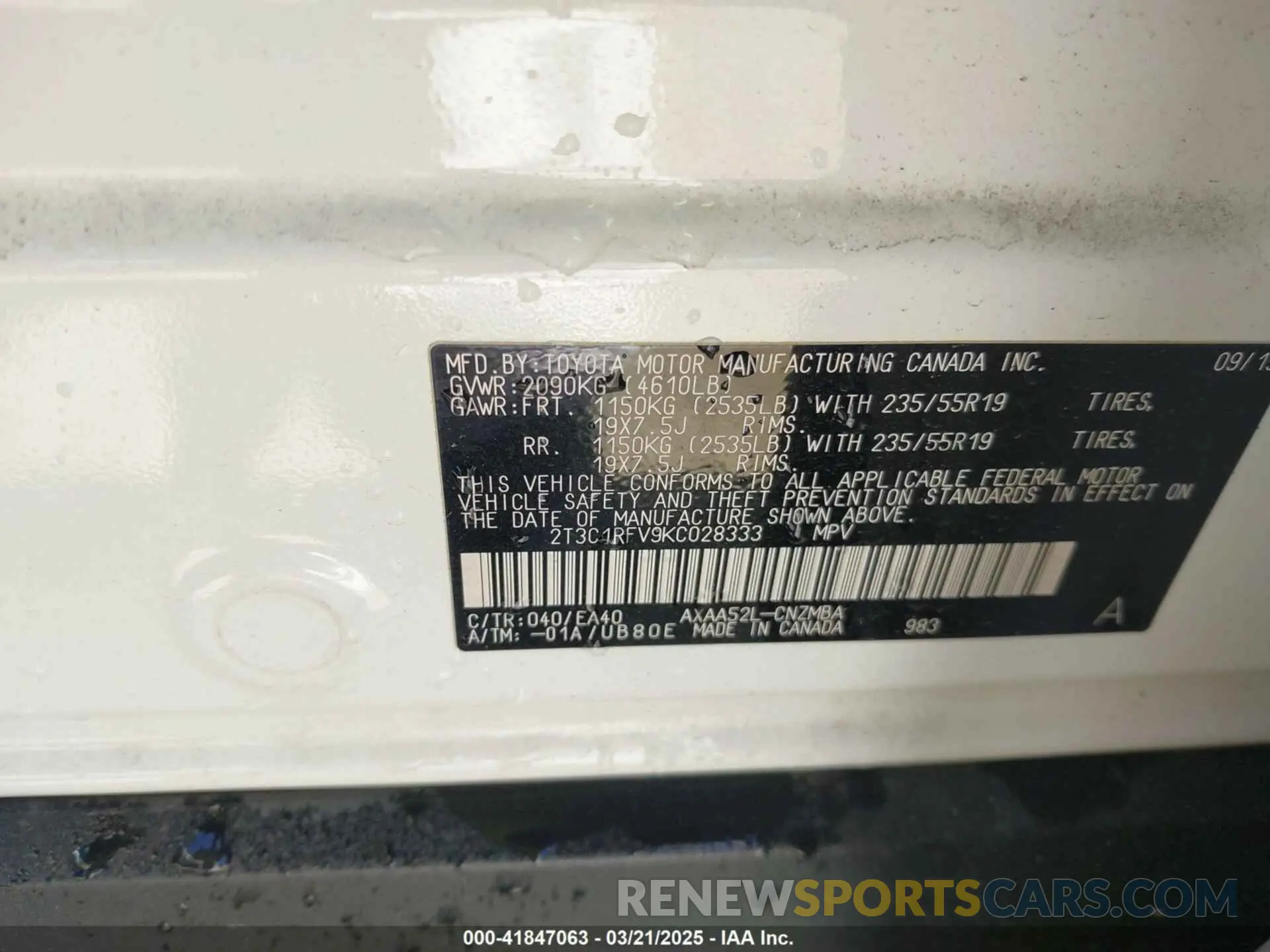 9 Photograph of a damaged car 2T3C1RFV9KC028333 TOYOTA RAV4 2019