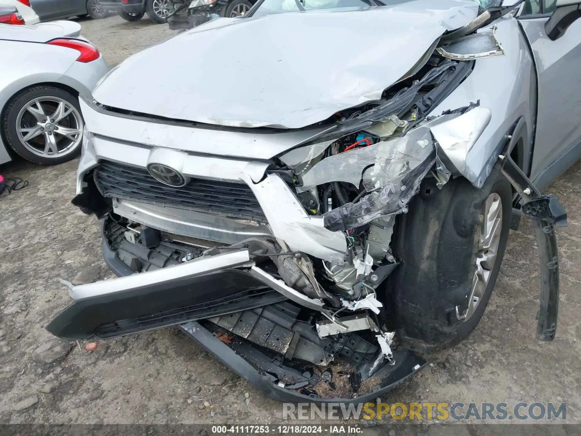 16 Photograph of a damaged car 2T3C1RFV9KW021624 TOYOTA RAV4 2019