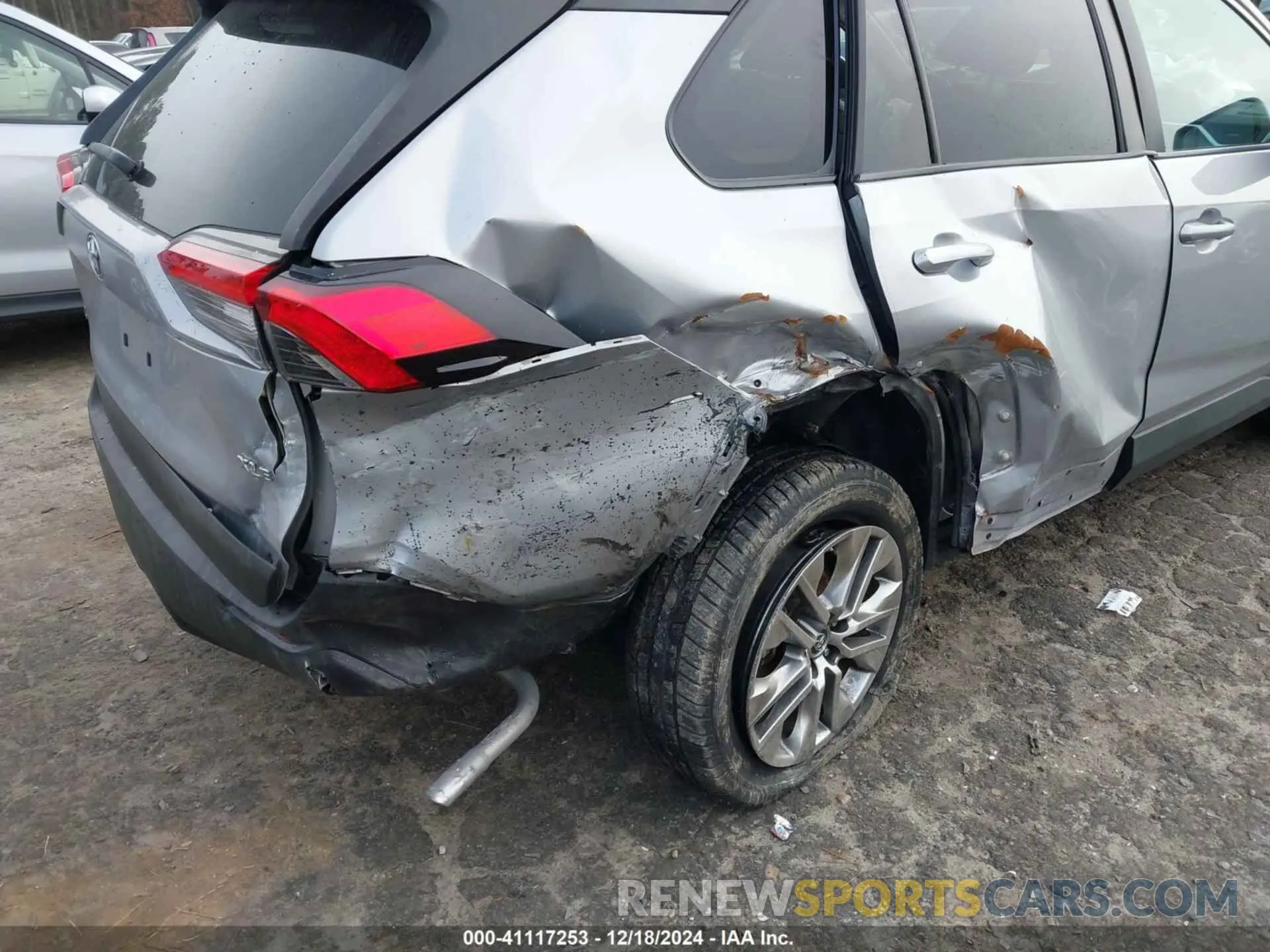6 Photograph of a damaged car 2T3C1RFV9KW021624 TOYOTA RAV4 2019