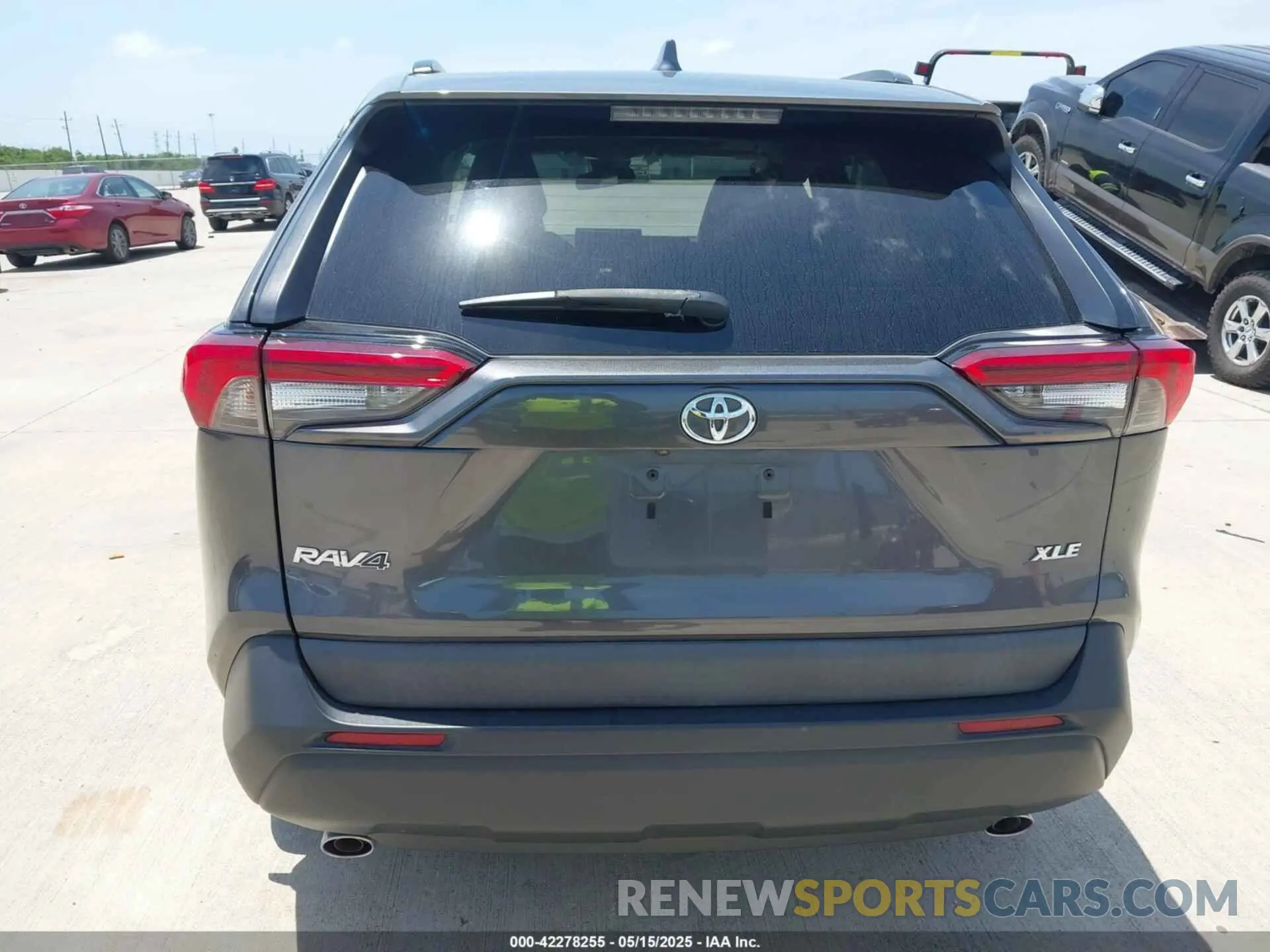 16 Фотография поврежденного автомобиля 2T3C1RFV9KW026791 TOYOTA RAV4 2019