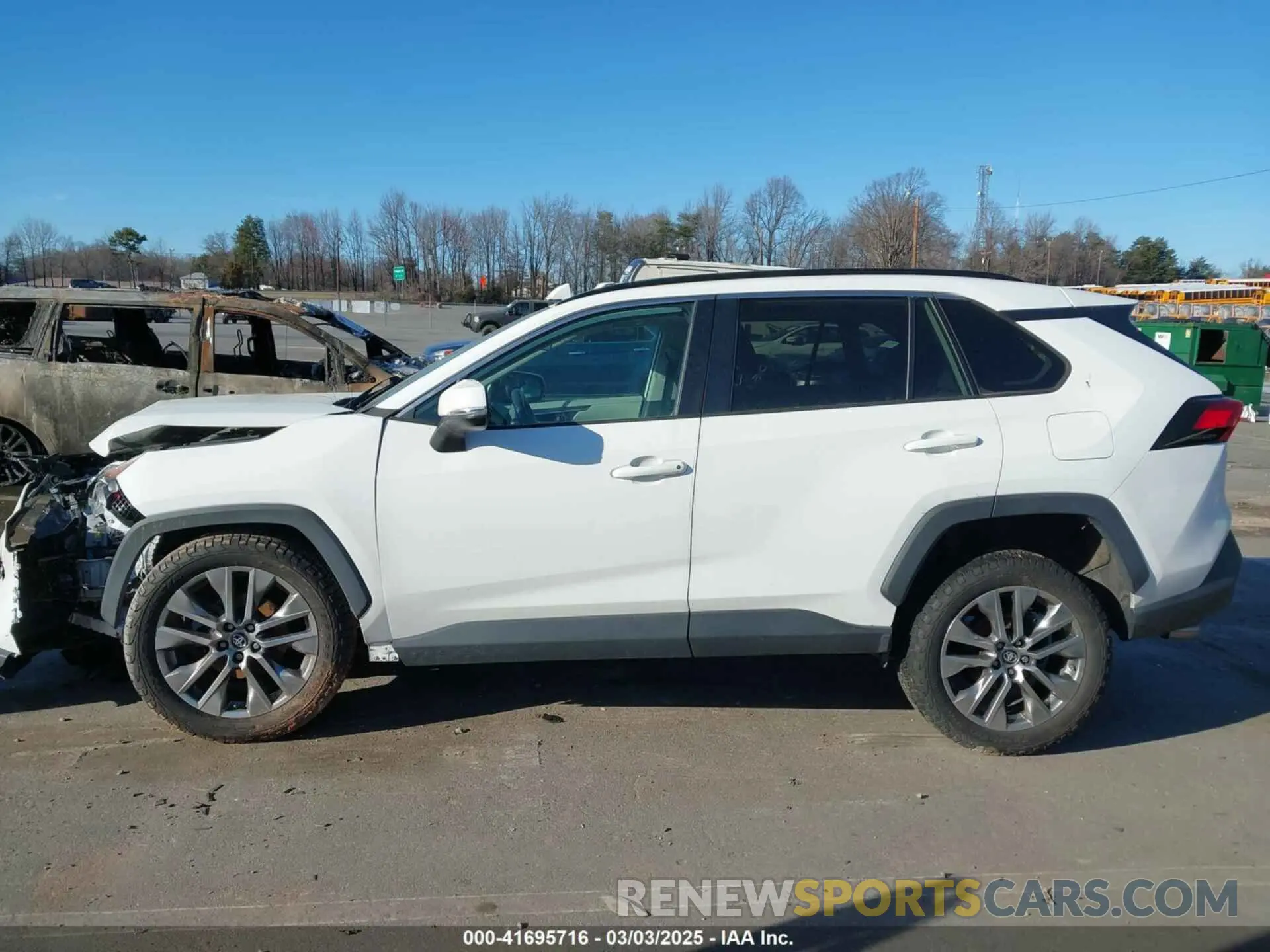 14 Фотография поврежденного автомобиля 2T3C1RFV9KW056468 TOYOTA RAV4 2019