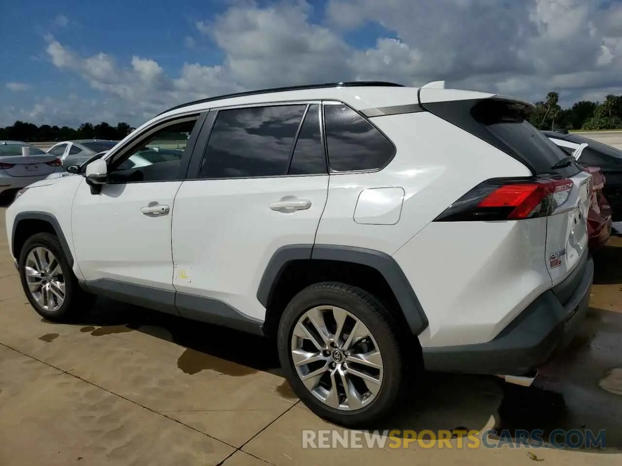 2 Photograph of a damaged car 2T3C1RFVXKW006596 TOYOTA RAV4 2019