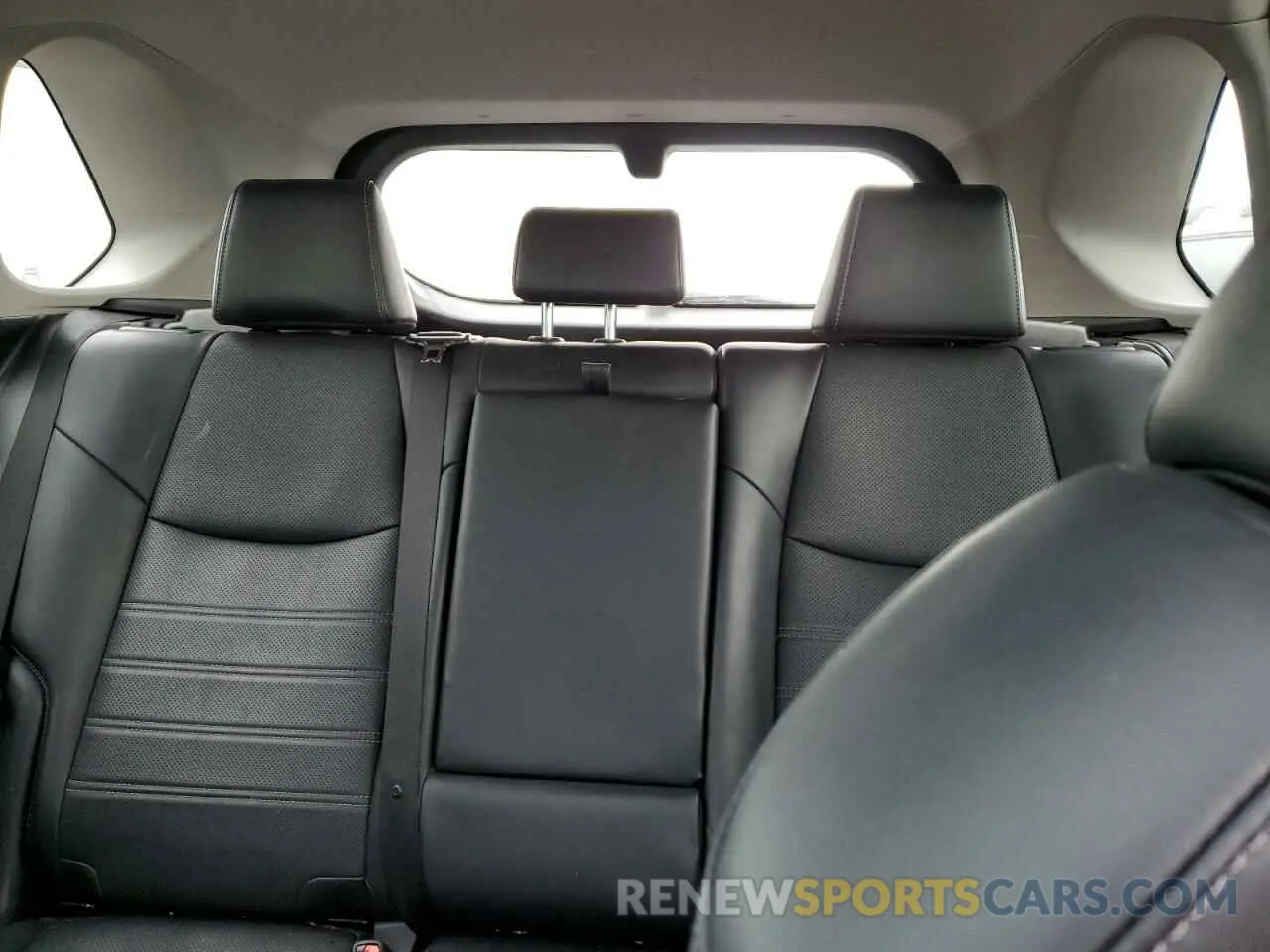 10 Фотография поврежденного автомобиля 2T3D1RFV2KW017631 TOYOTA RAV4 2019