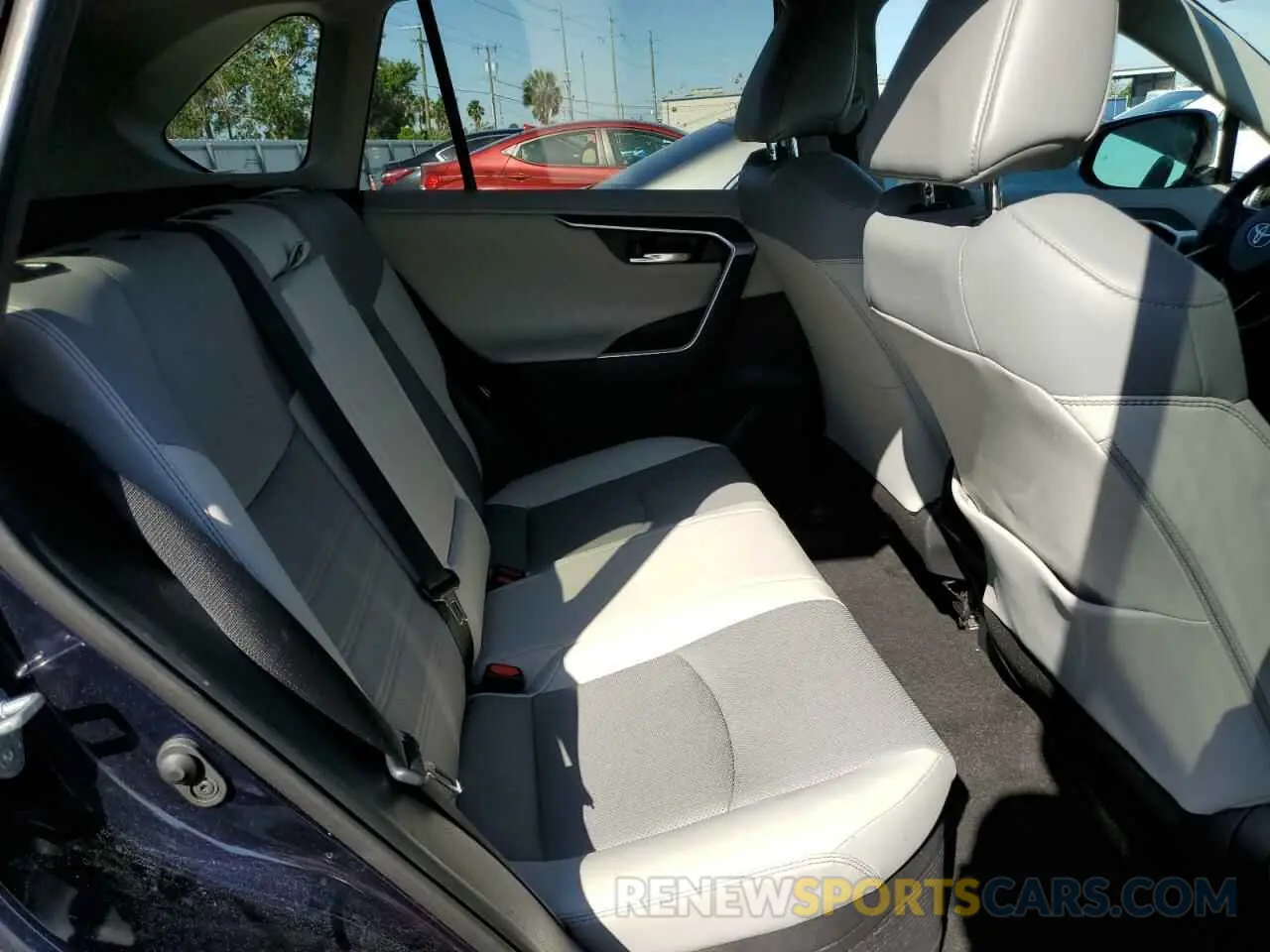 11 Фотография поврежденного автомобиля 2T3DWRFV1KW034888 TOYOTA RAV4 2019