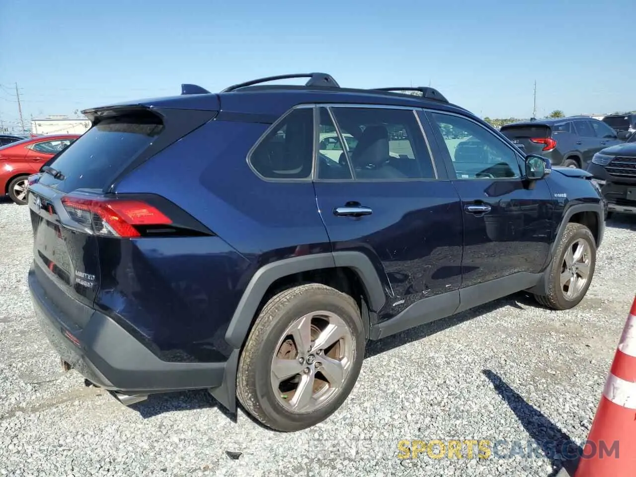 3 Фотография поврежденного автомобиля 2T3DWRFV1KW034888 TOYOTA RAV4 2019