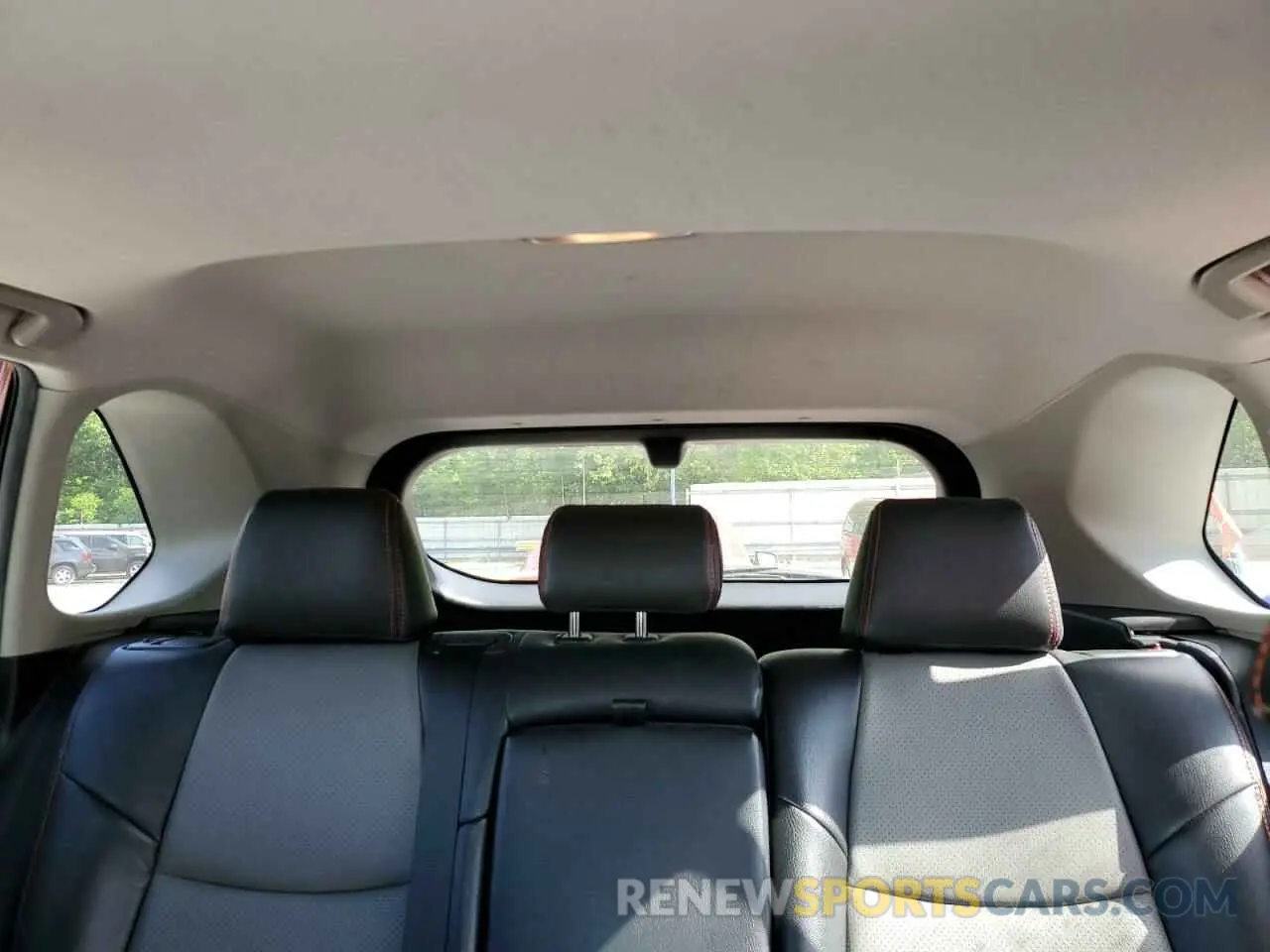 10 Photograph of a damaged car 2T3DWRFV4KW036926 TOYOTA RAV4 2019