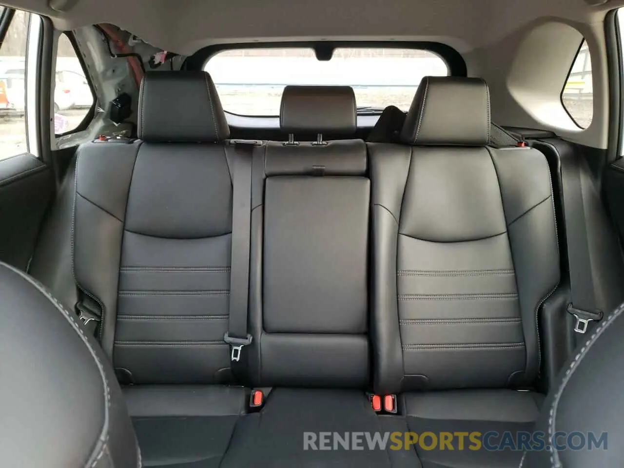 10 Photograph of a damaged car 2T3DWRFV6KW016094 TOYOTA RAV4 2019
