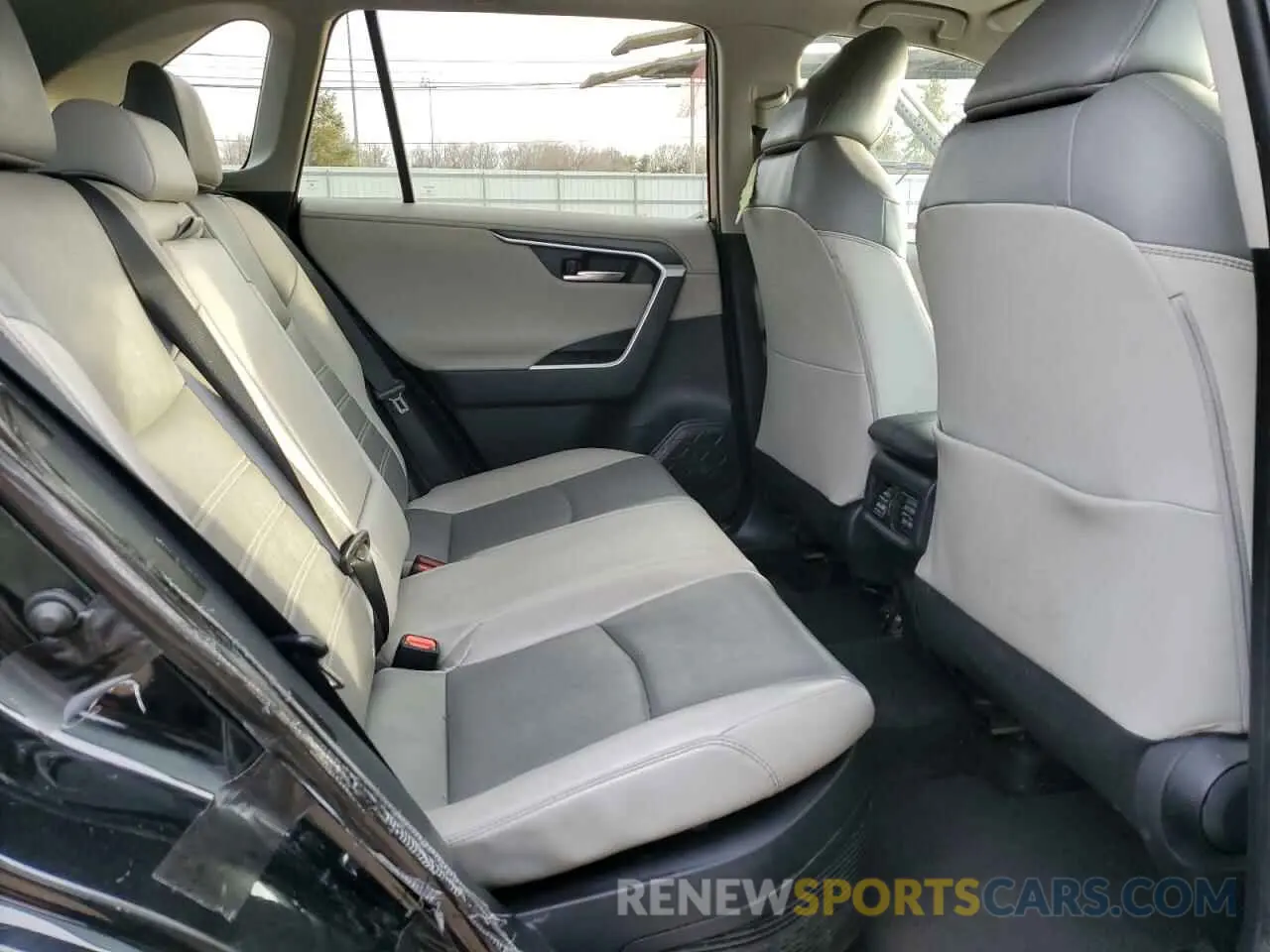11 Фотография поврежденного автомобиля 2T3DWRFV9KW021788 TOYOTA RAV4 2019