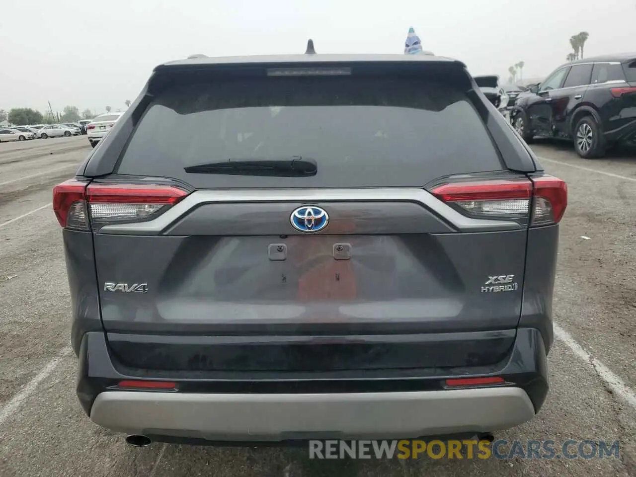 6 Photograph of a damaged car 2T3EWRFV3KW025663 TOYOTA RAV4 2019