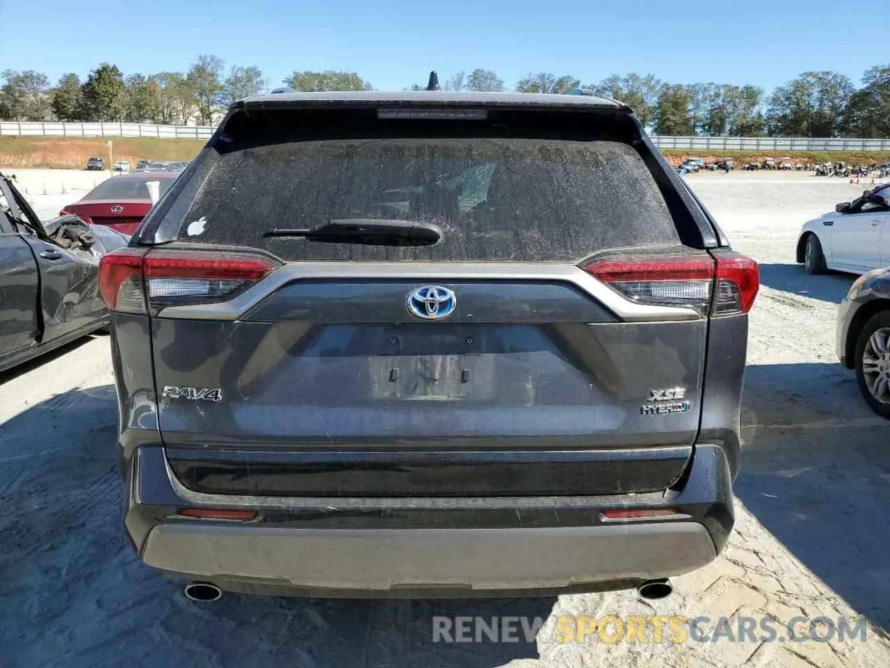6 Photograph of a damaged car 2T3EWRFV5KW026135 TOYOTA RAV4 2019