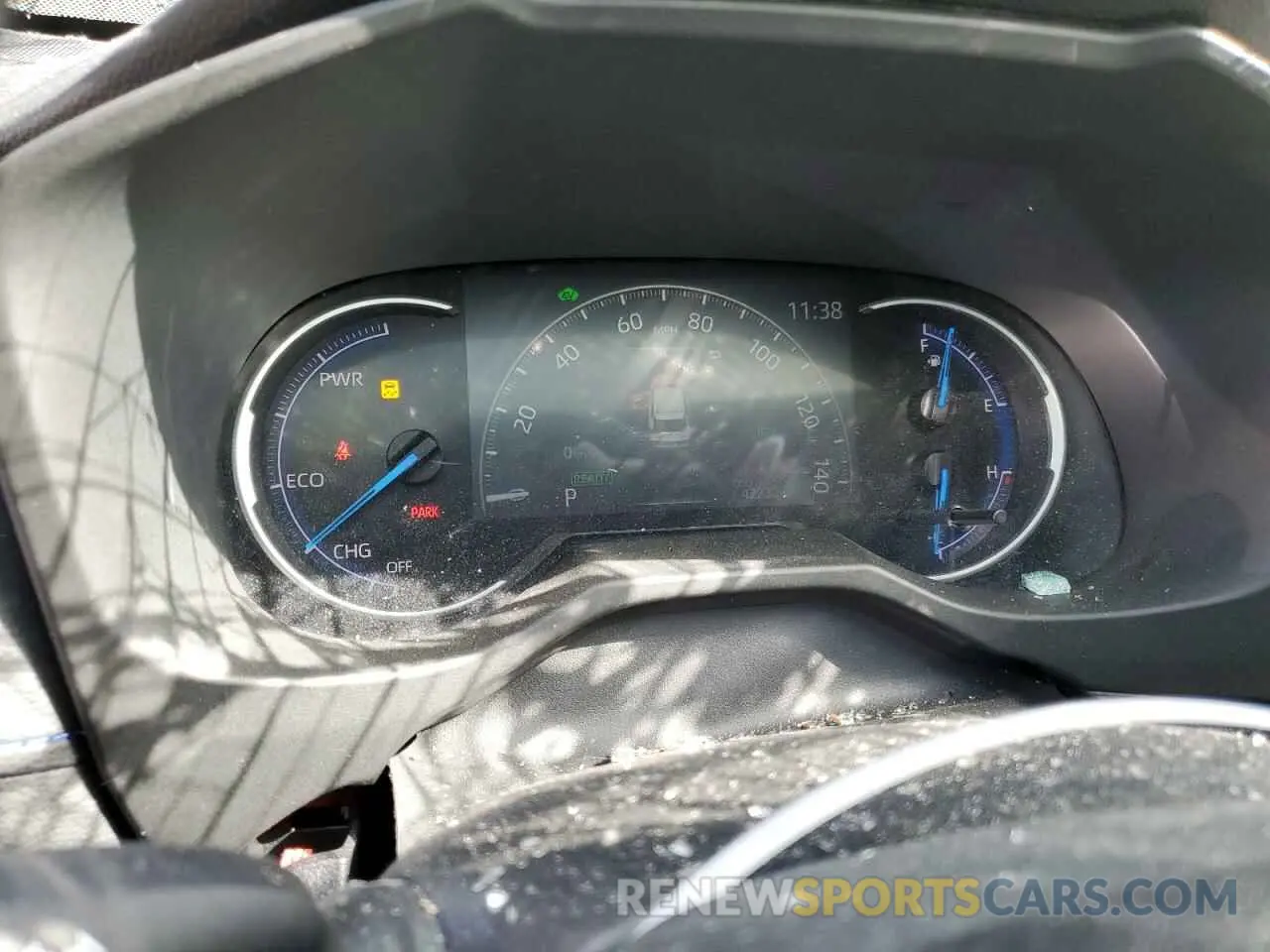9 Photograph of a damaged car 2T3EWRFV5KW026135 TOYOTA RAV4 2019