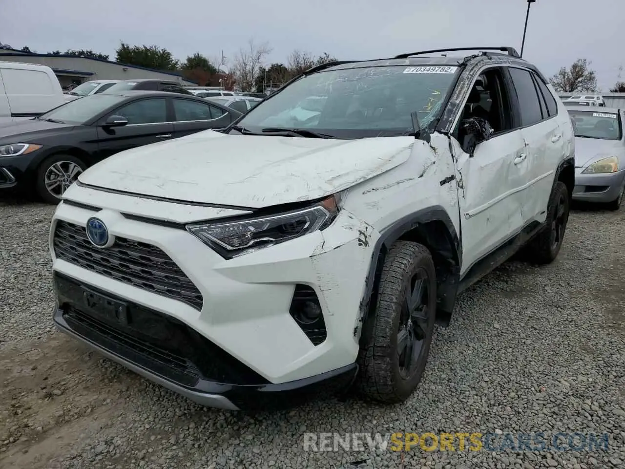 1 Photograph of a damaged car 2T3EWRFV6KW031859 TOYOTA RAV4 2019