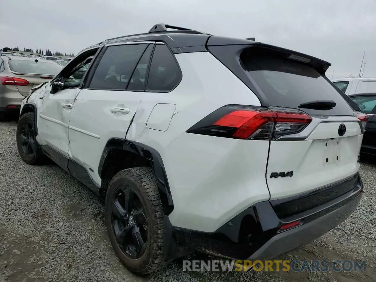 2 Photograph of a damaged car 2T3EWRFV6KW031859 TOYOTA RAV4 2019