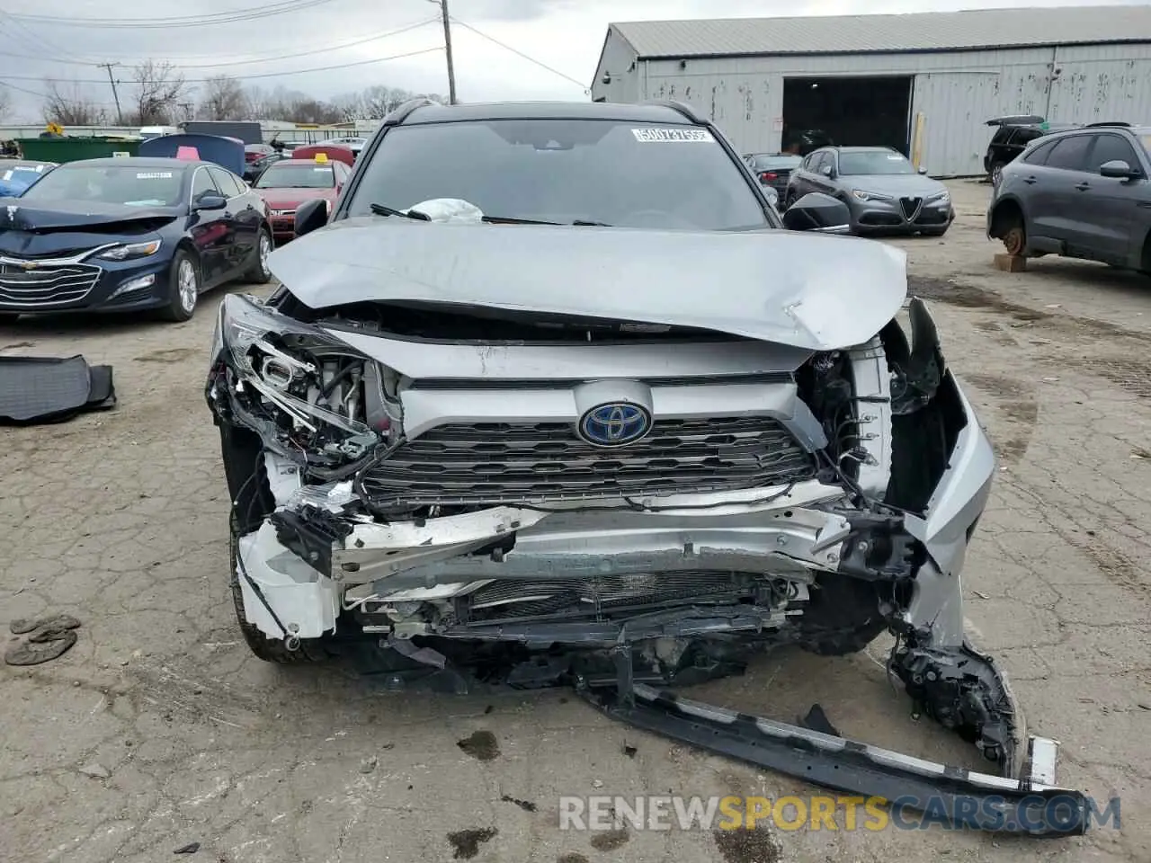 5 Photograph of a damaged car 2T3EWRFV7KW036794 TOYOTA RAV4 2019