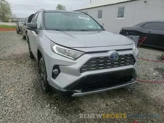 14 Photograph of a damaged car 2T3EWRFV8KW025609 TOYOTA RAV4 2019