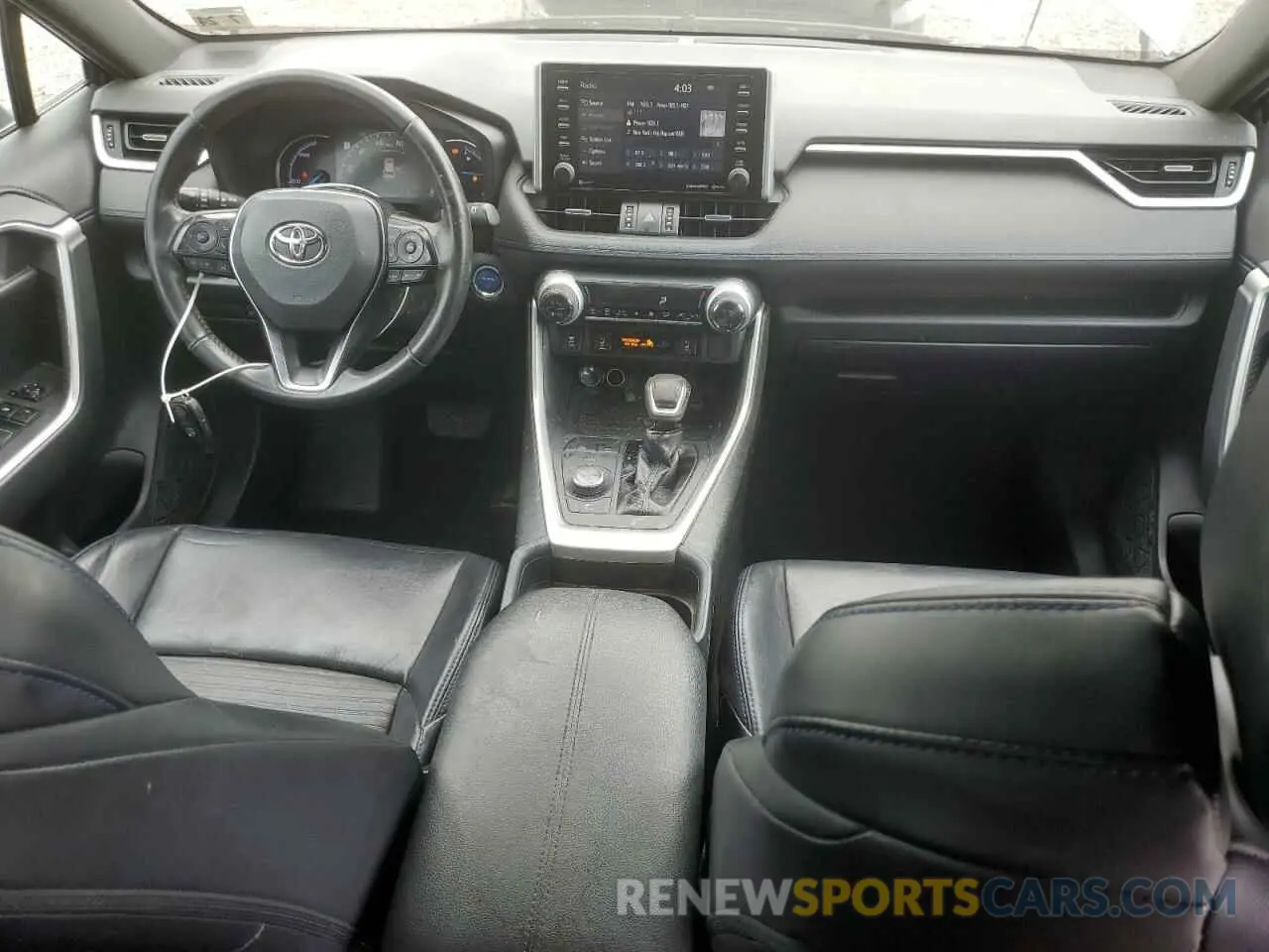 8 Photograph of a damaged car 2T3EWRFV8KW025609 TOYOTA RAV4 2019