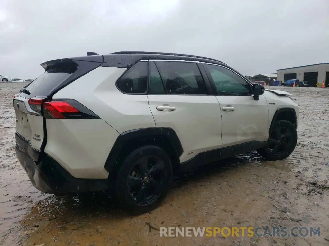 3 Photograph of a damaged car 2T3EWRFV8KW031409 TOYOTA RAV4 2019