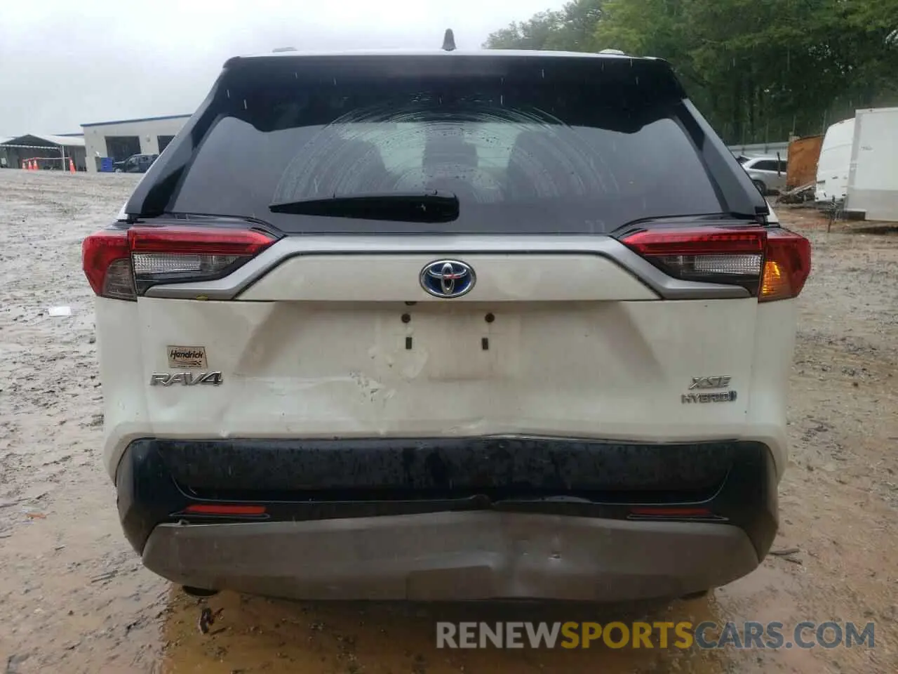 6 Photograph of a damaged car 2T3EWRFV8KW031409 TOYOTA RAV4 2019