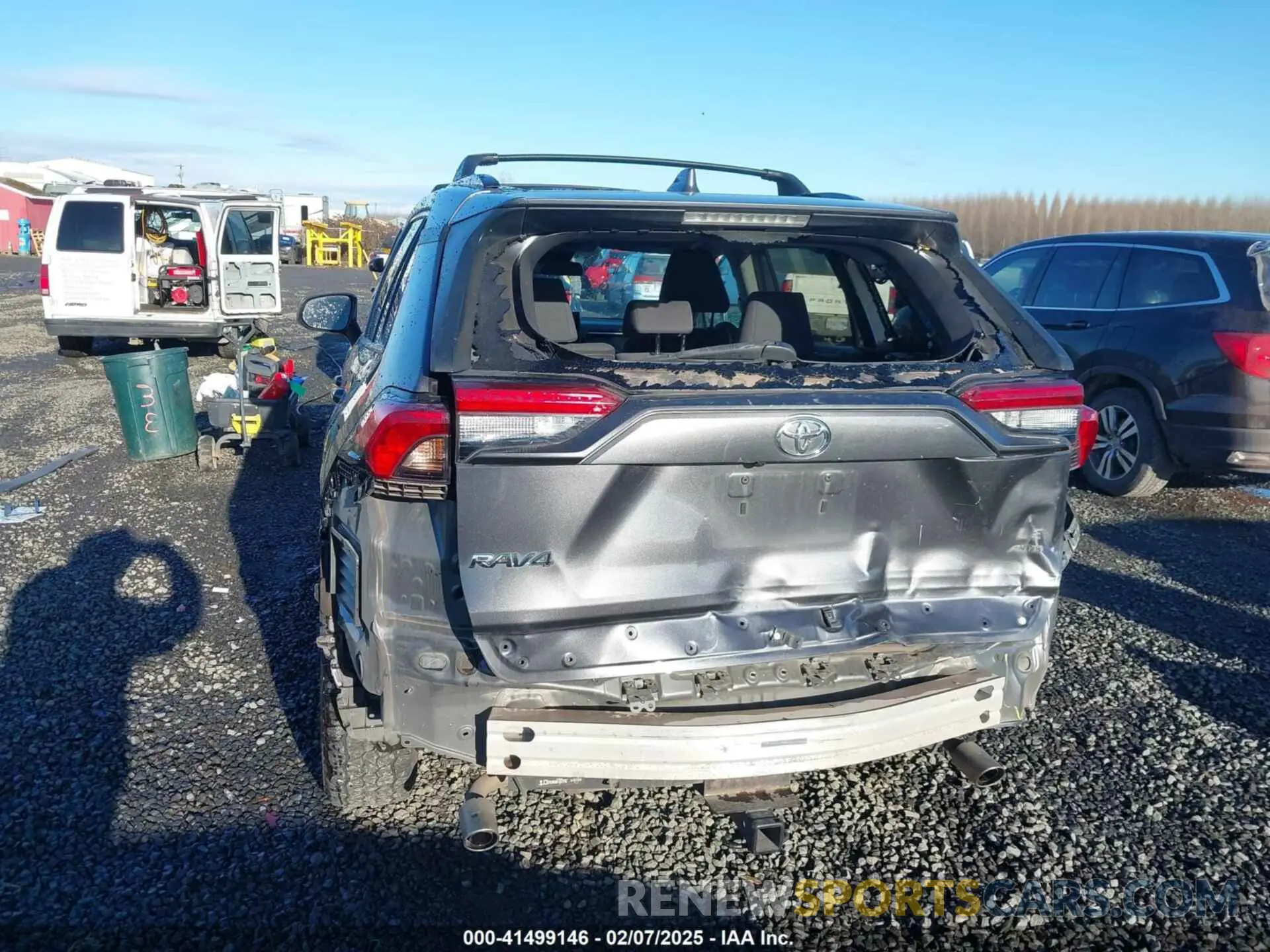 17 Фотография поврежденного автомобиля 2T3F1RFV0KW019791 TOYOTA RAV4 2019