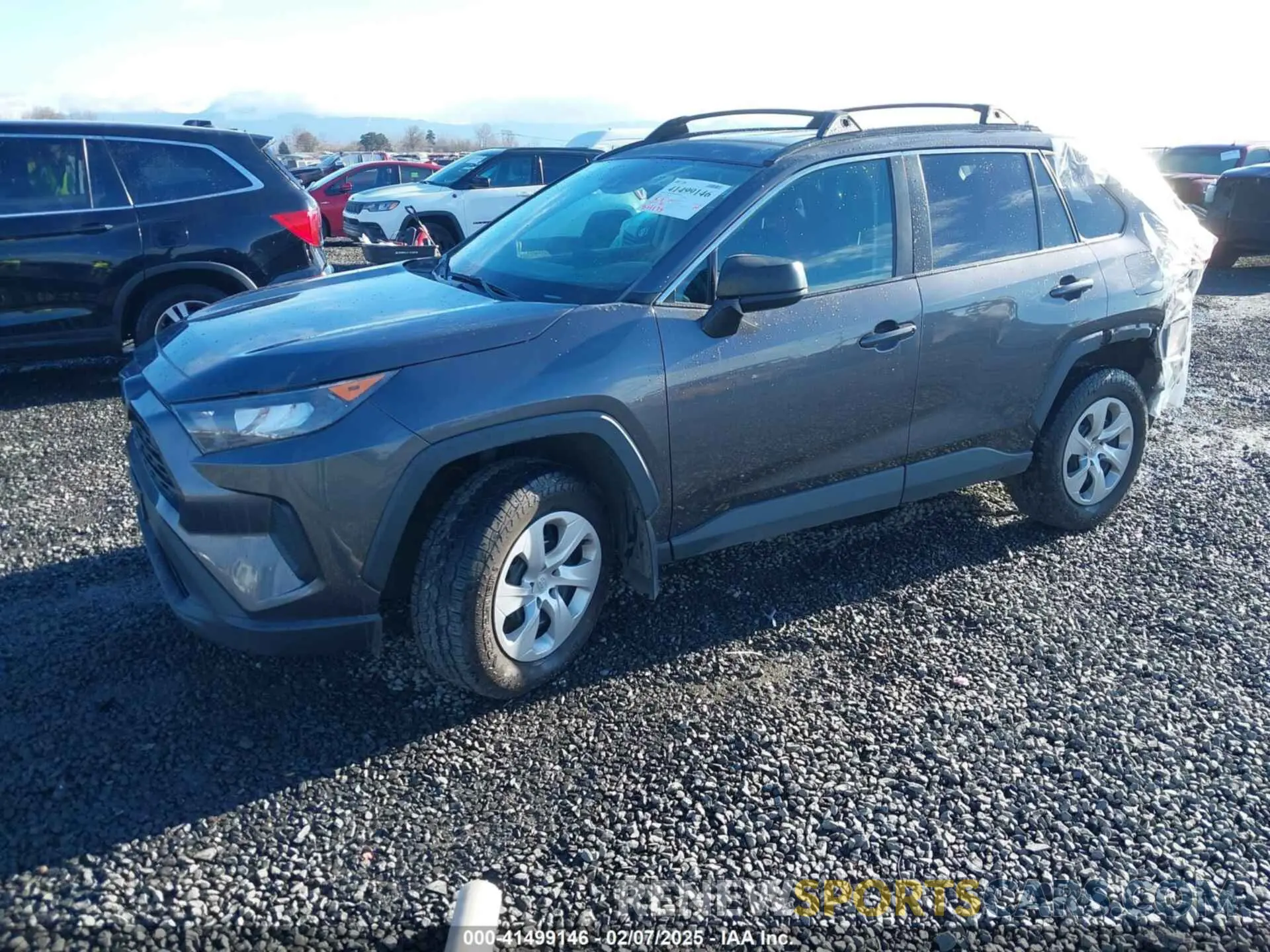 2 Фотография поврежденного автомобиля 2T3F1RFV0KW019791 TOYOTA RAV4 2019