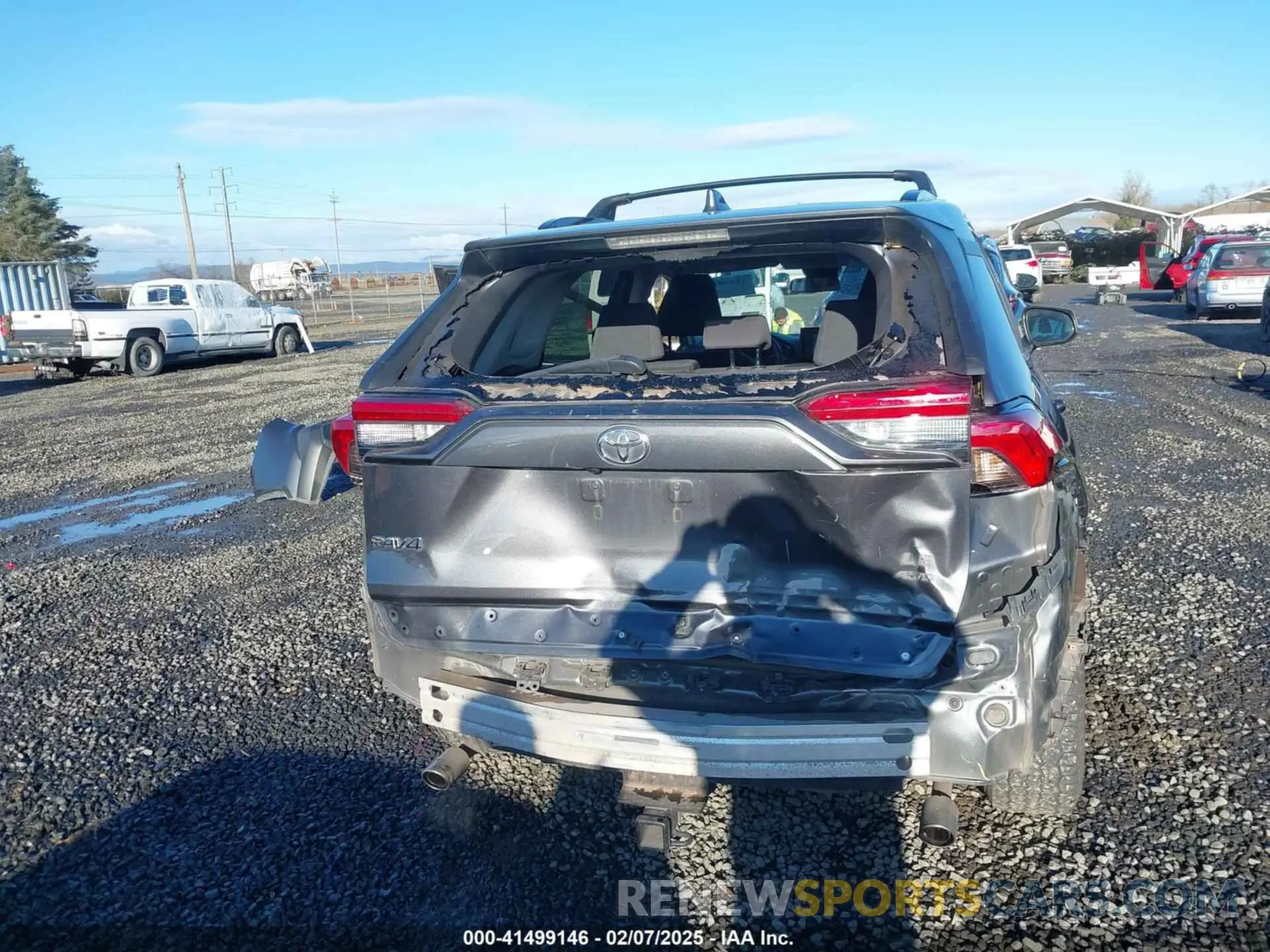 6 Фотография поврежденного автомобиля 2T3F1RFV0KW019791 TOYOTA RAV4 2019