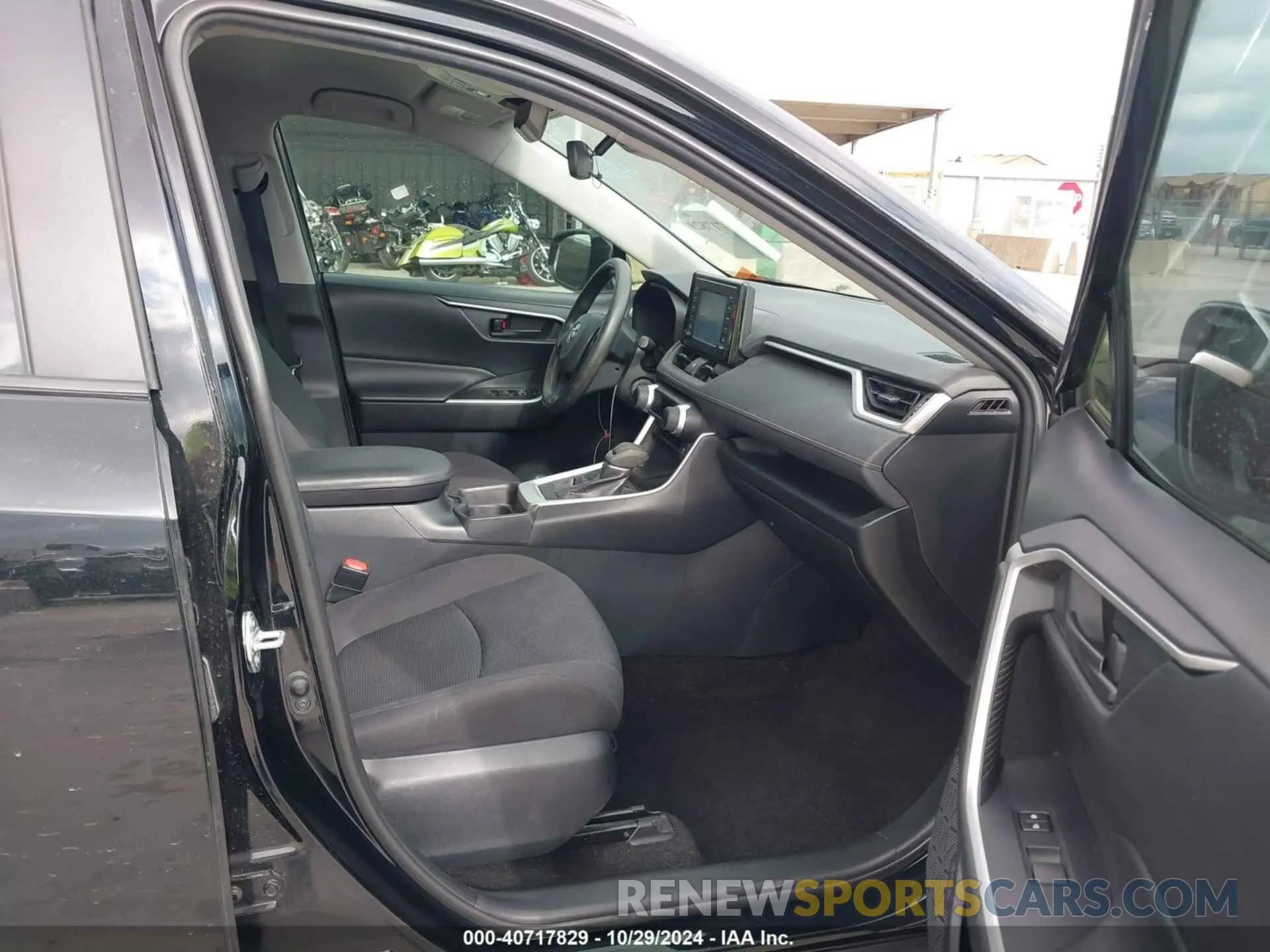 5 Фотография поврежденного автомобиля 2T3F1RFV1KC012446 TOYOTA RAV4 2019