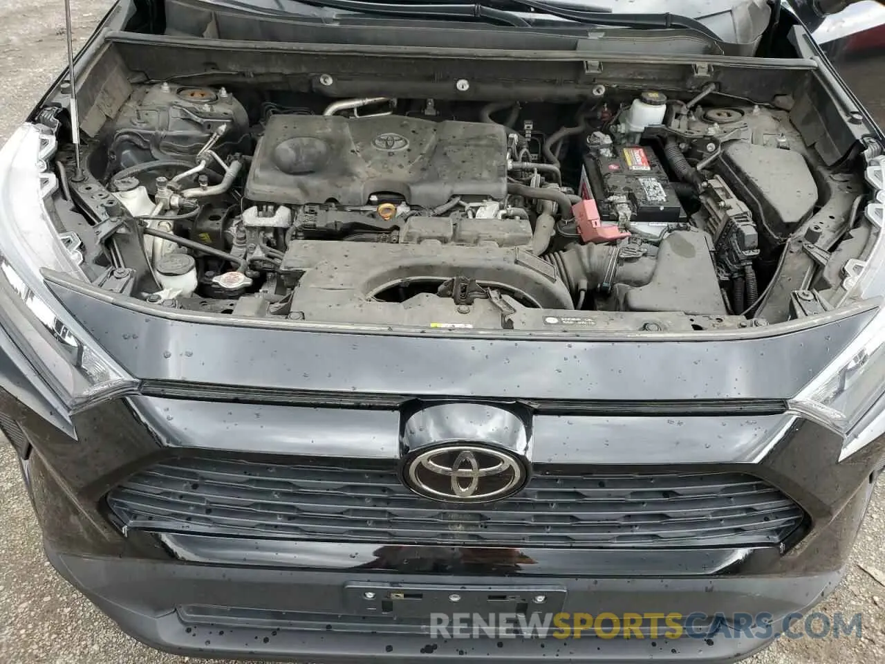 12 Photograph of a damaged car 2T3F1RFV1KW021503 TOYOTA RAV4 2019