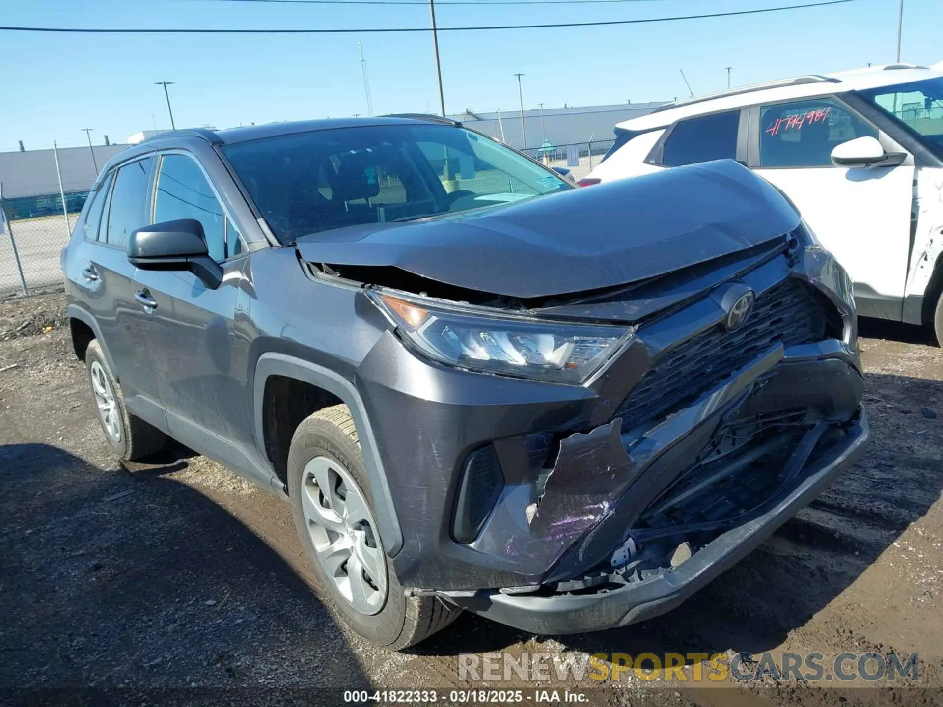 1 Photograph of a damaged car 2T3F1RFV1KW031478 TOYOTA RAV4 2019