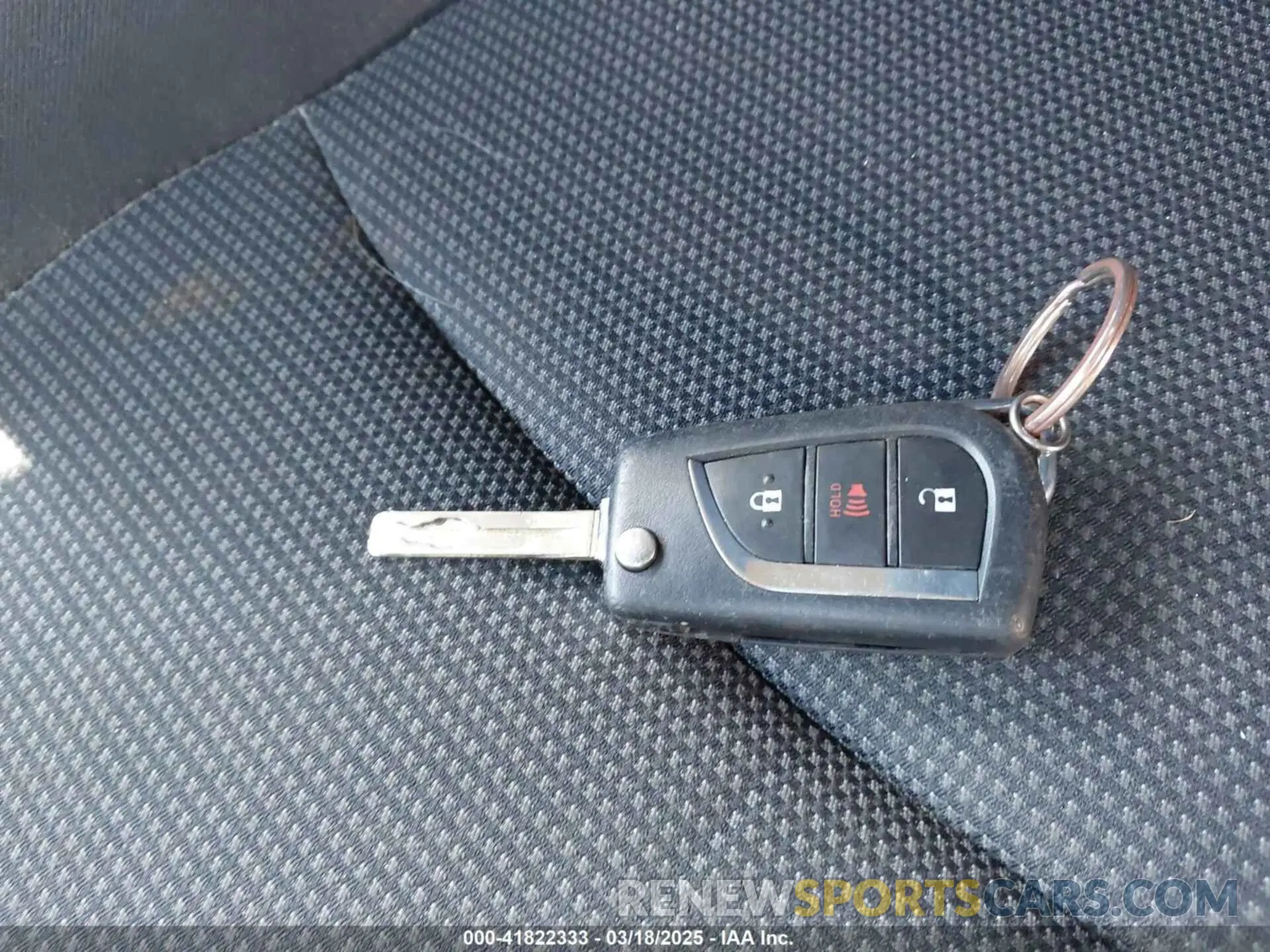 11 Photograph of a damaged car 2T3F1RFV1KW031478 TOYOTA RAV4 2019