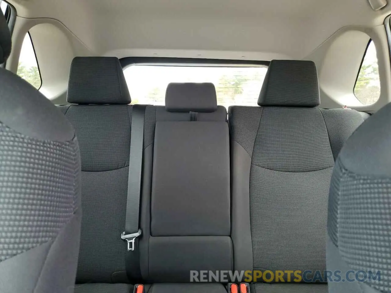 10 Photograph of a damaged car 2T3F1RFV2KC045844 TOYOTA RAV4 2019