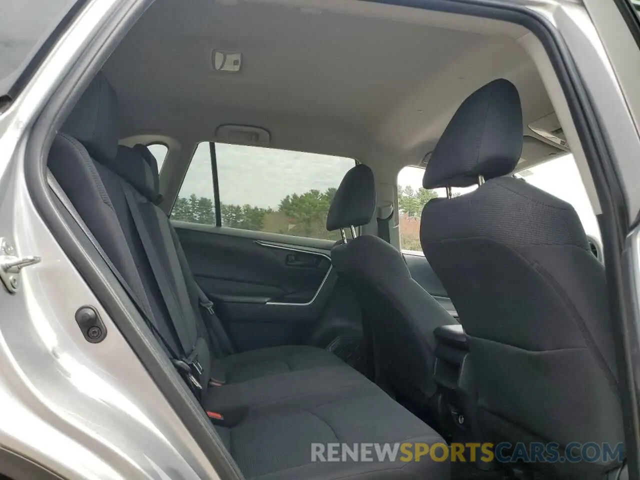 11 Photograph of a damaged car 2T3F1RFV2KC045844 TOYOTA RAV4 2019
