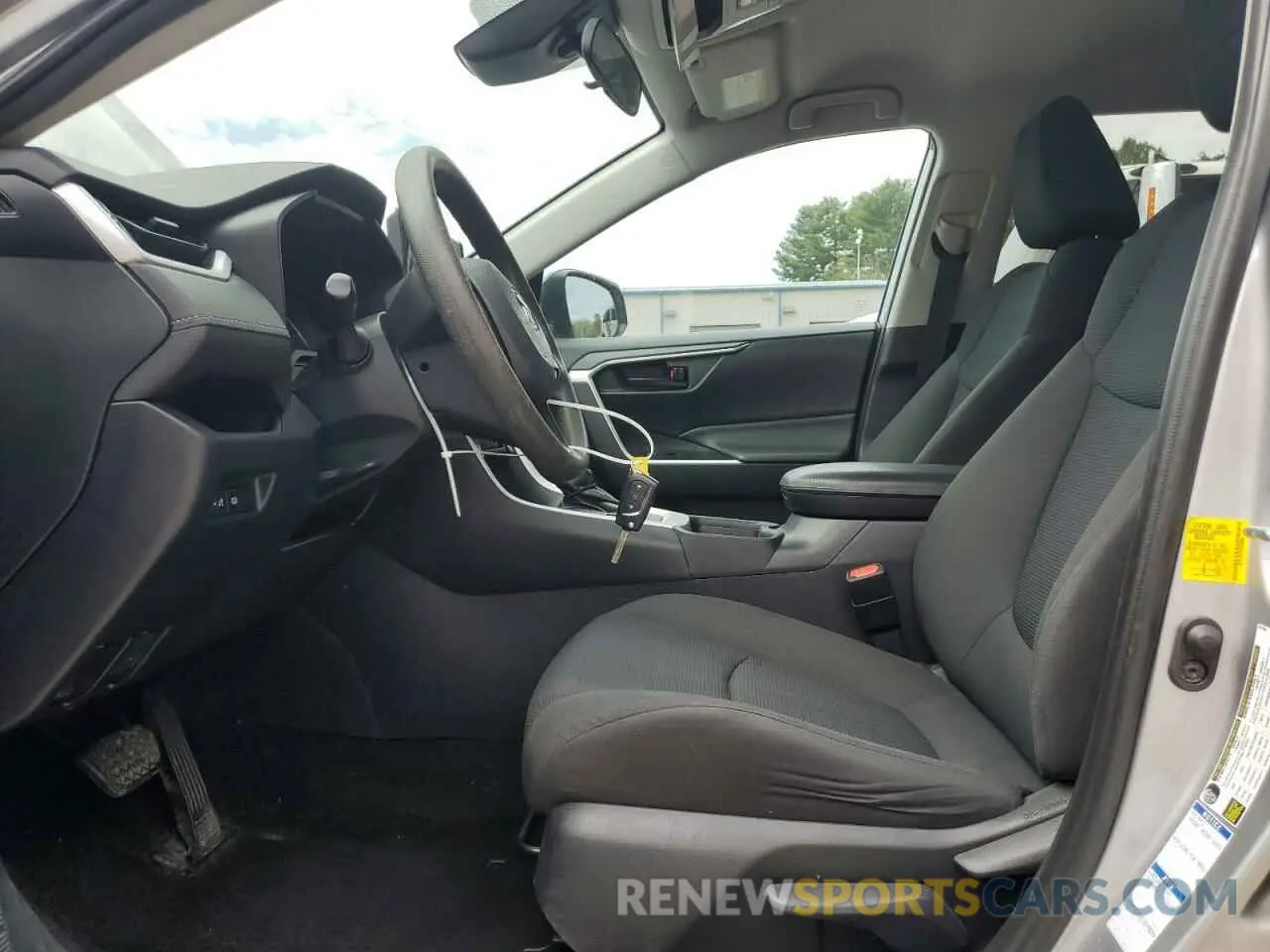 7 Photograph of a damaged car 2T3F1RFV2KC045844 TOYOTA RAV4 2019