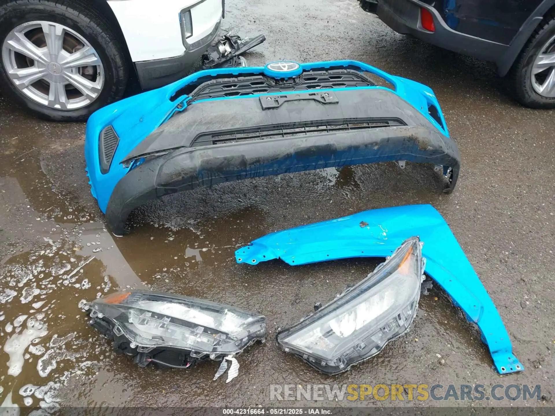 12 Фотография поврежденного автомобиля 2T3F1RFV2KC059615 TOYOTA RAV4 2019