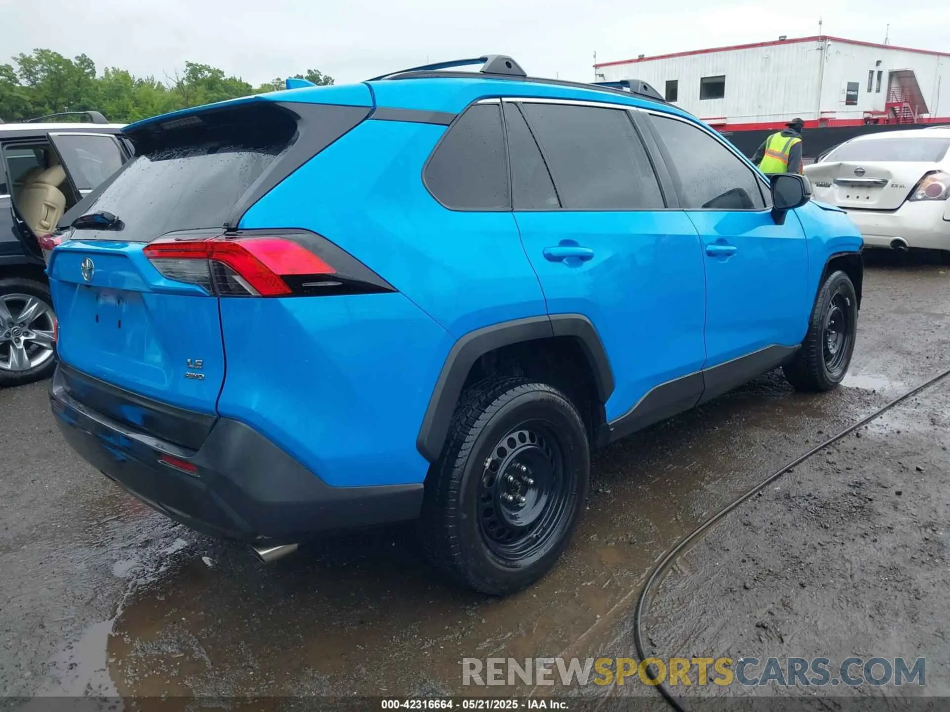 4 Фотография поврежденного автомобиля 2T3F1RFV2KC059615 TOYOTA RAV4 2019