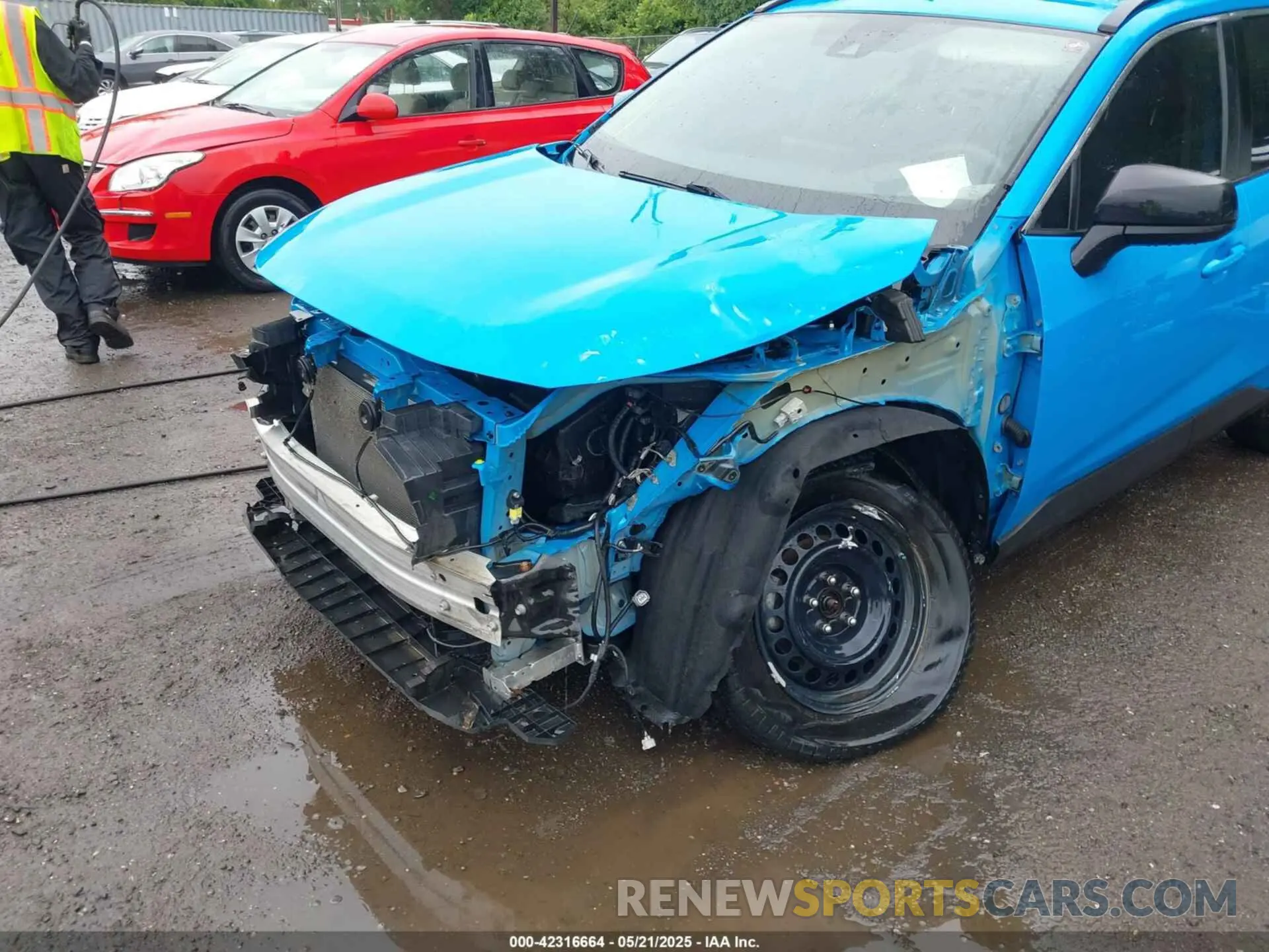 6 Фотография поврежденного автомобиля 2T3F1RFV2KC059615 TOYOTA RAV4 2019