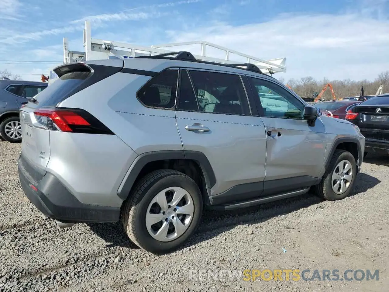 3 Photograph of a damaged car 2T3F1RFV2KW049360 TOYOTA RAV4 2019