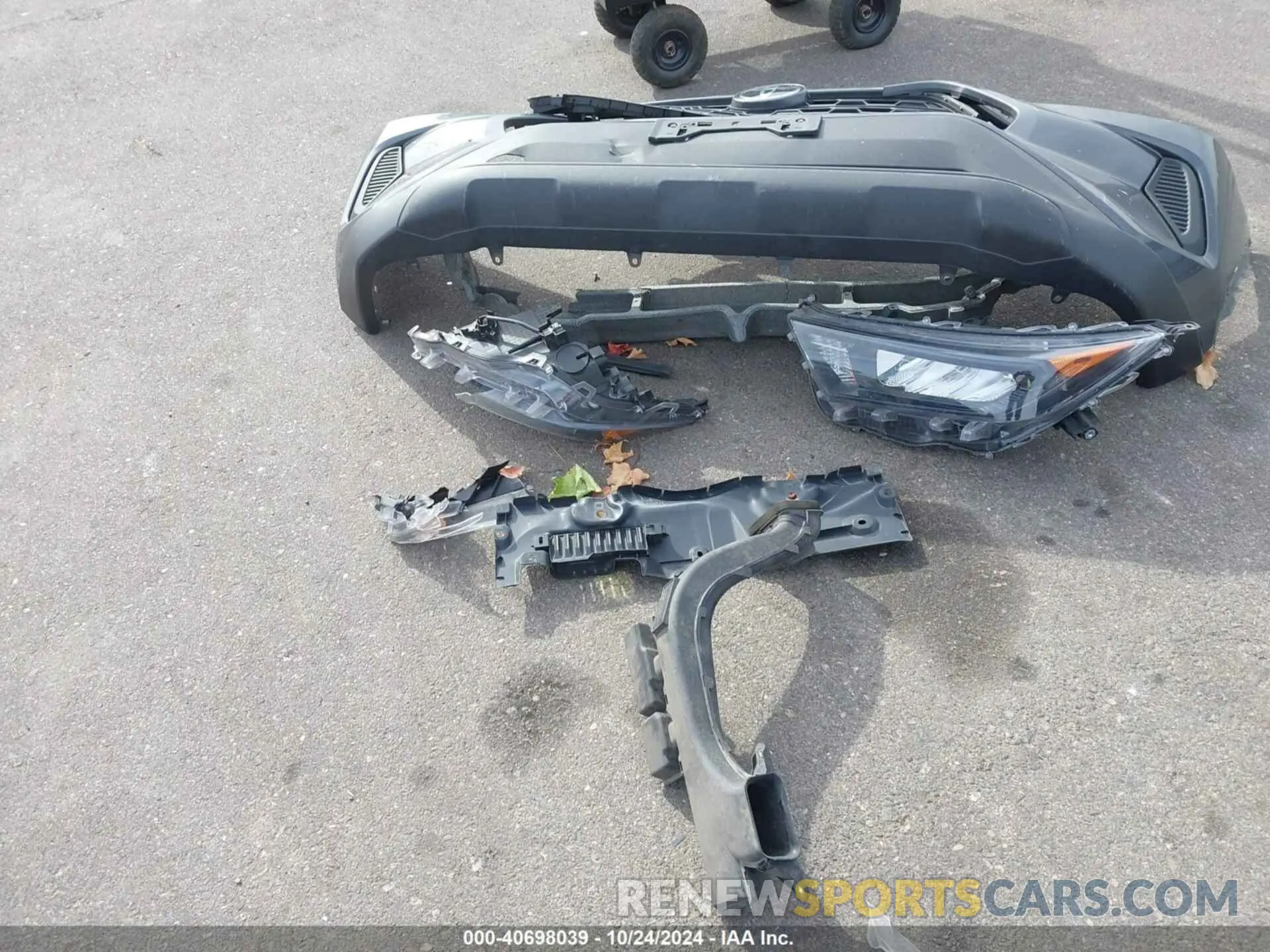 12 Photograph of a damaged car 2T3F1RFV2KW060522 TOYOTA RAV4 2019