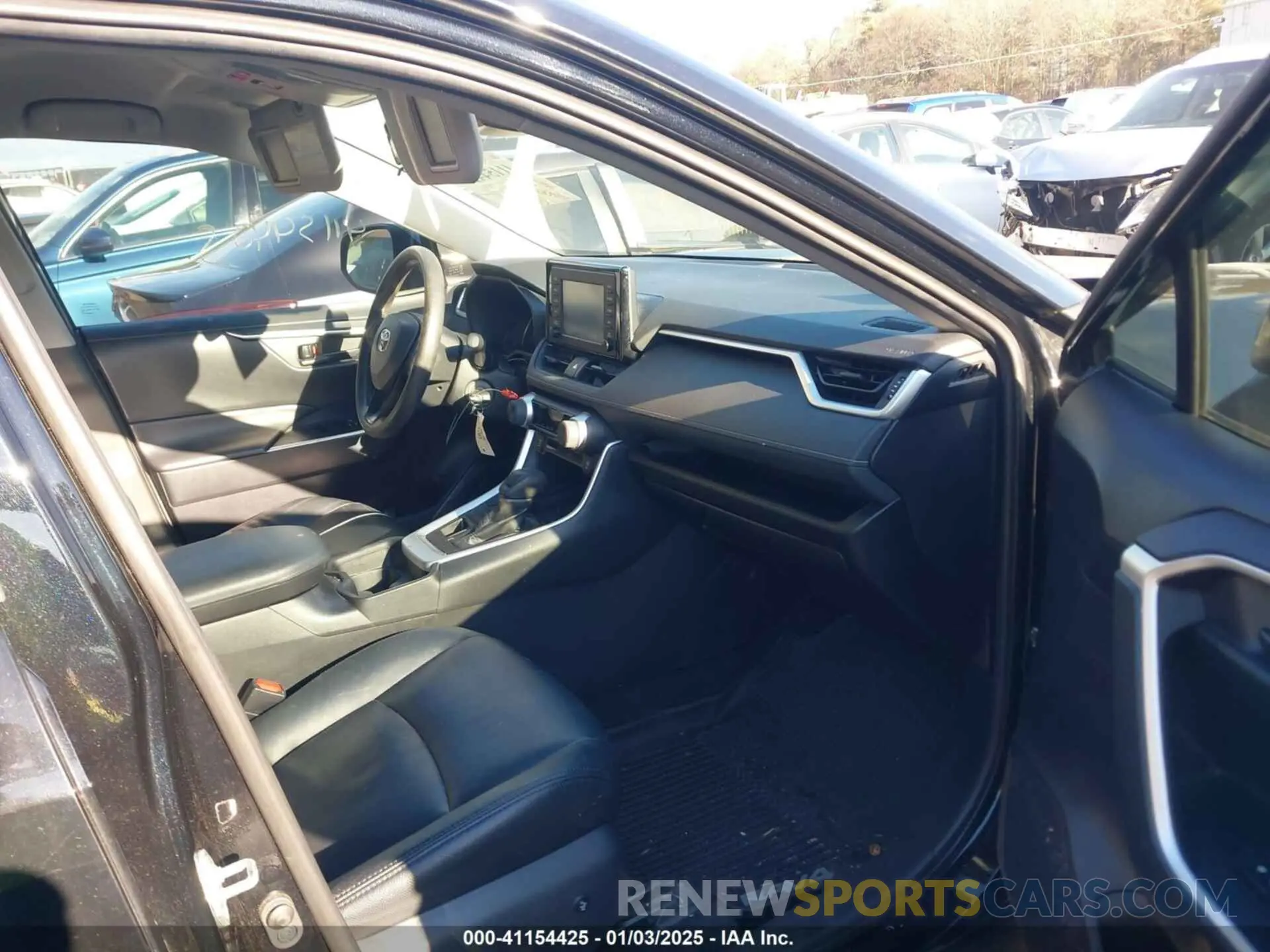 5 Photograph of a damaged car 2T3F1RFV3KC015817 TOYOTA RAV4 2019