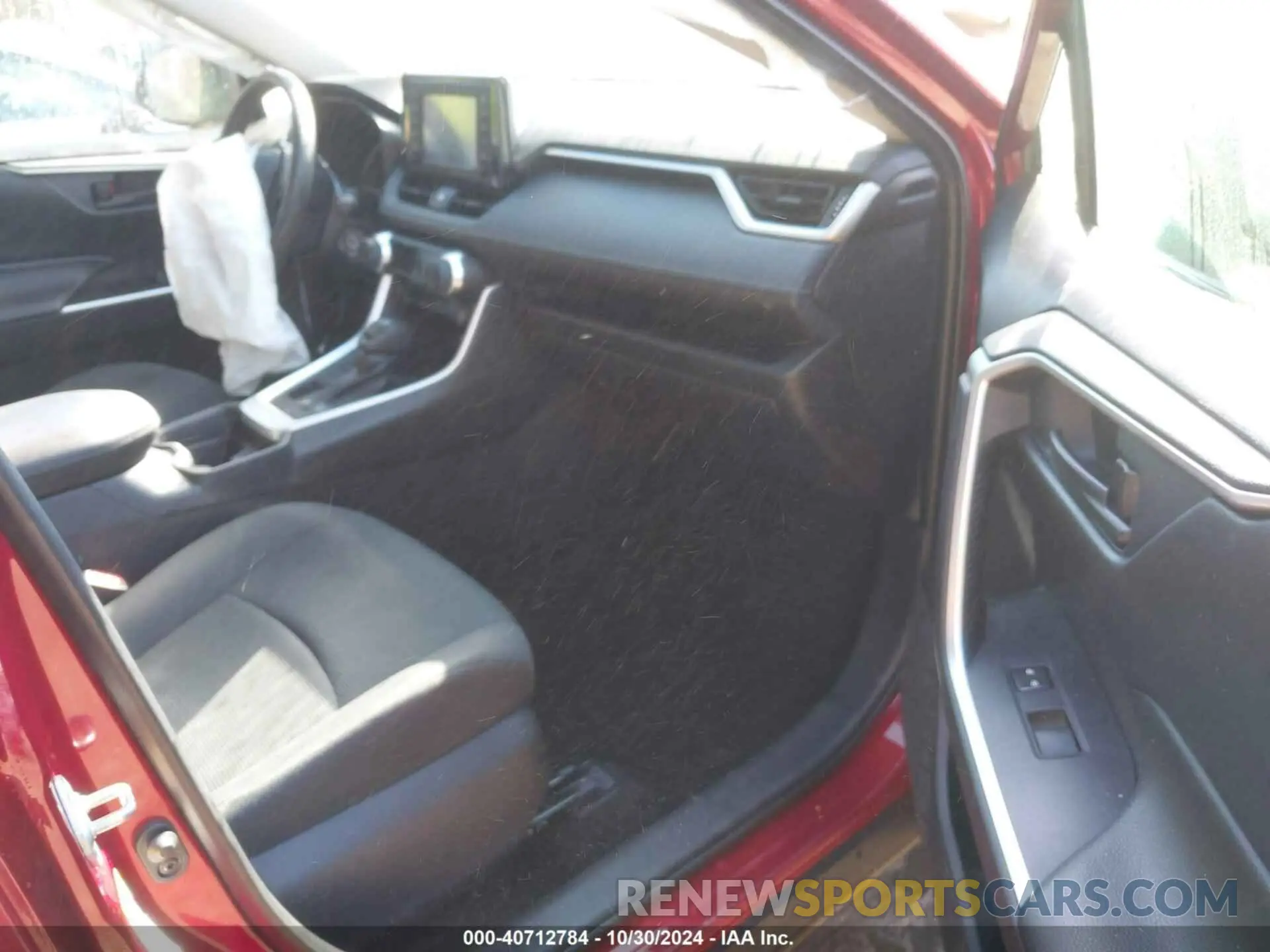 5 Photograph of a damaged car 2T3F1RFV3KW017243 TOYOTA RAV4 2019