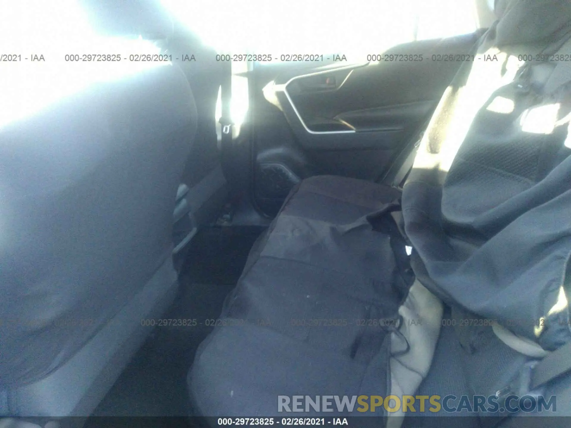 8 Photograph of a damaged car 2T3F1RFV3KW029439 TOYOTA RAV4 2019