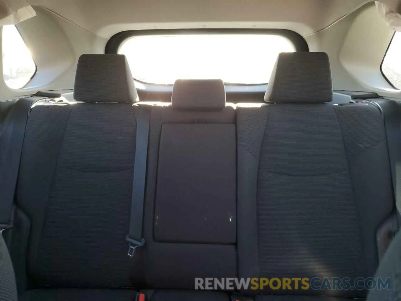 10 Фотография поврежденного автомобиля 2T3F1RFV3KW061419 TOYOTA RAV4 2019