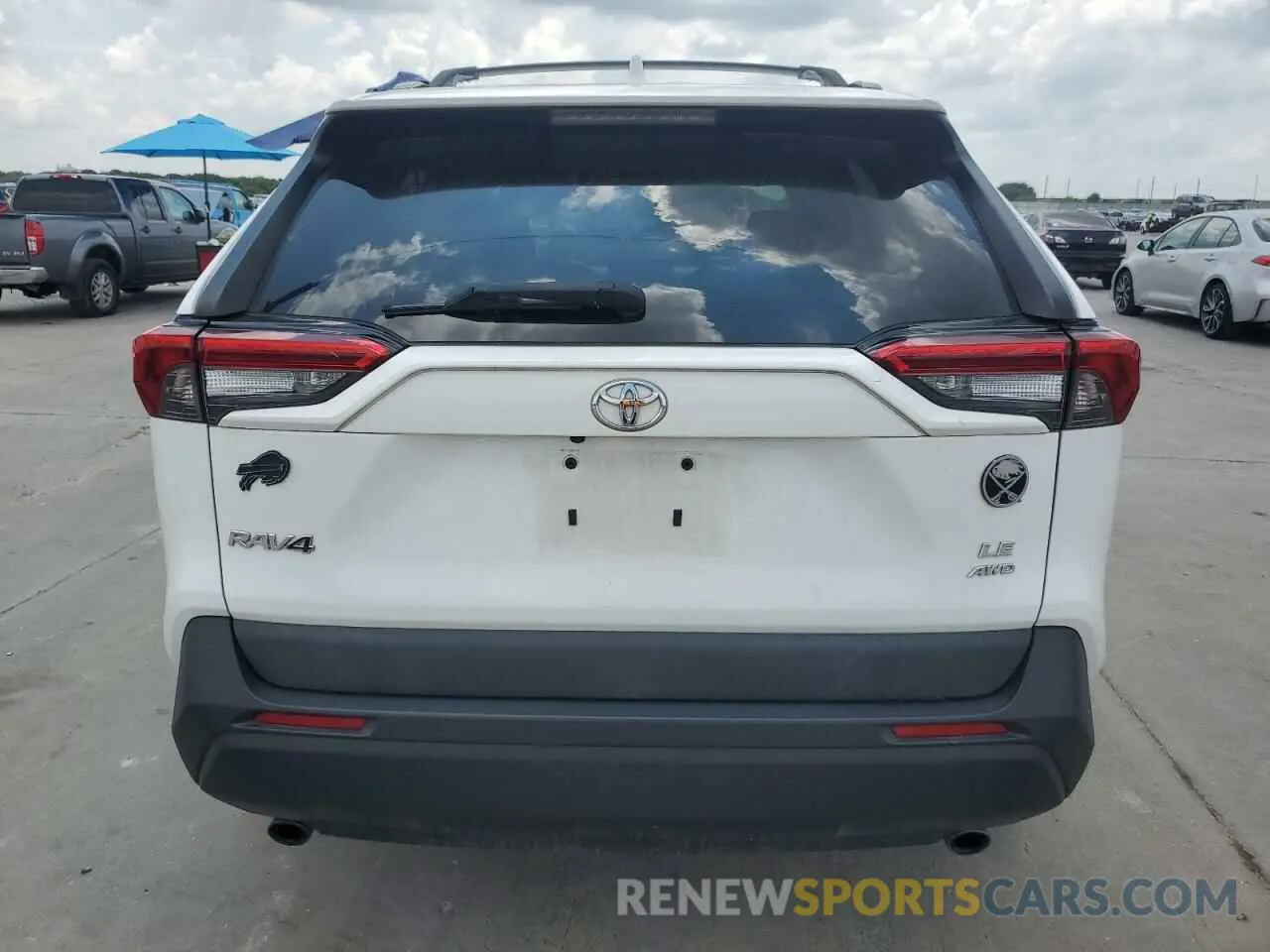 6 Фотография поврежденного автомобиля 2T3F1RFV3KW081203 TOYOTA RAV4 2019