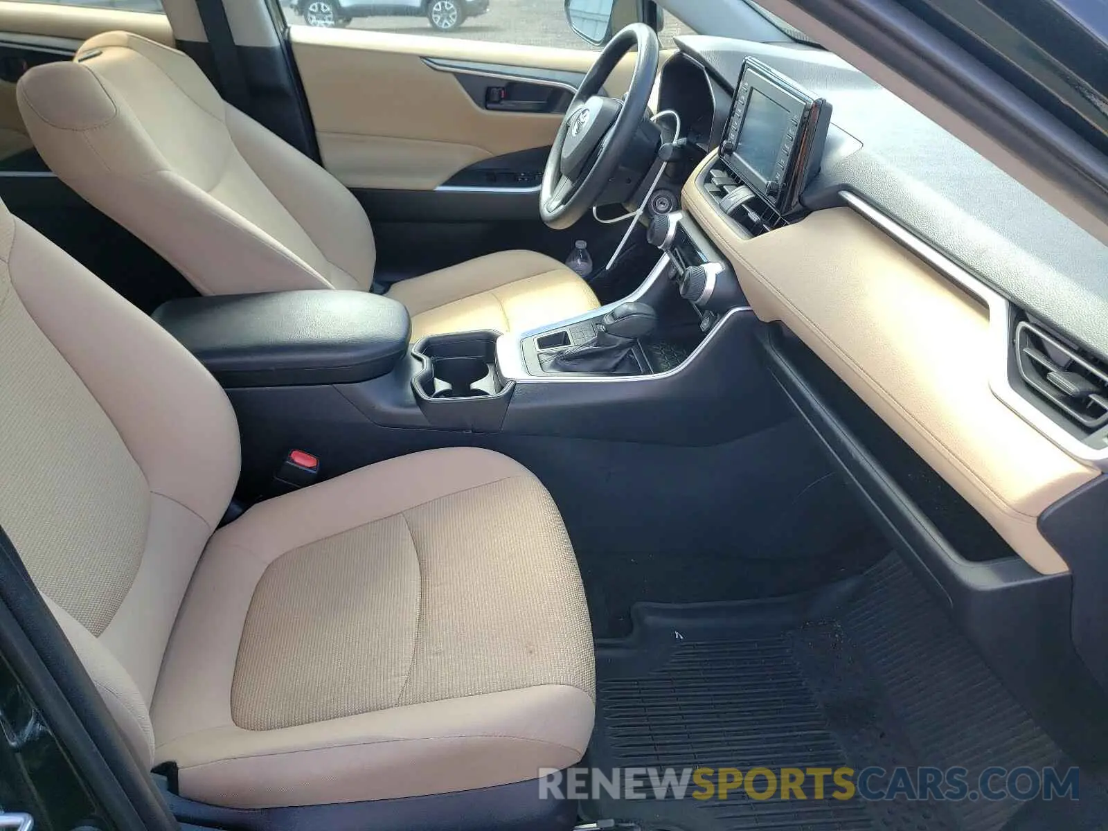 5 Photograph of a damaged car 2T3F1RFV4KC001778 TOYOTA RAV4 2019