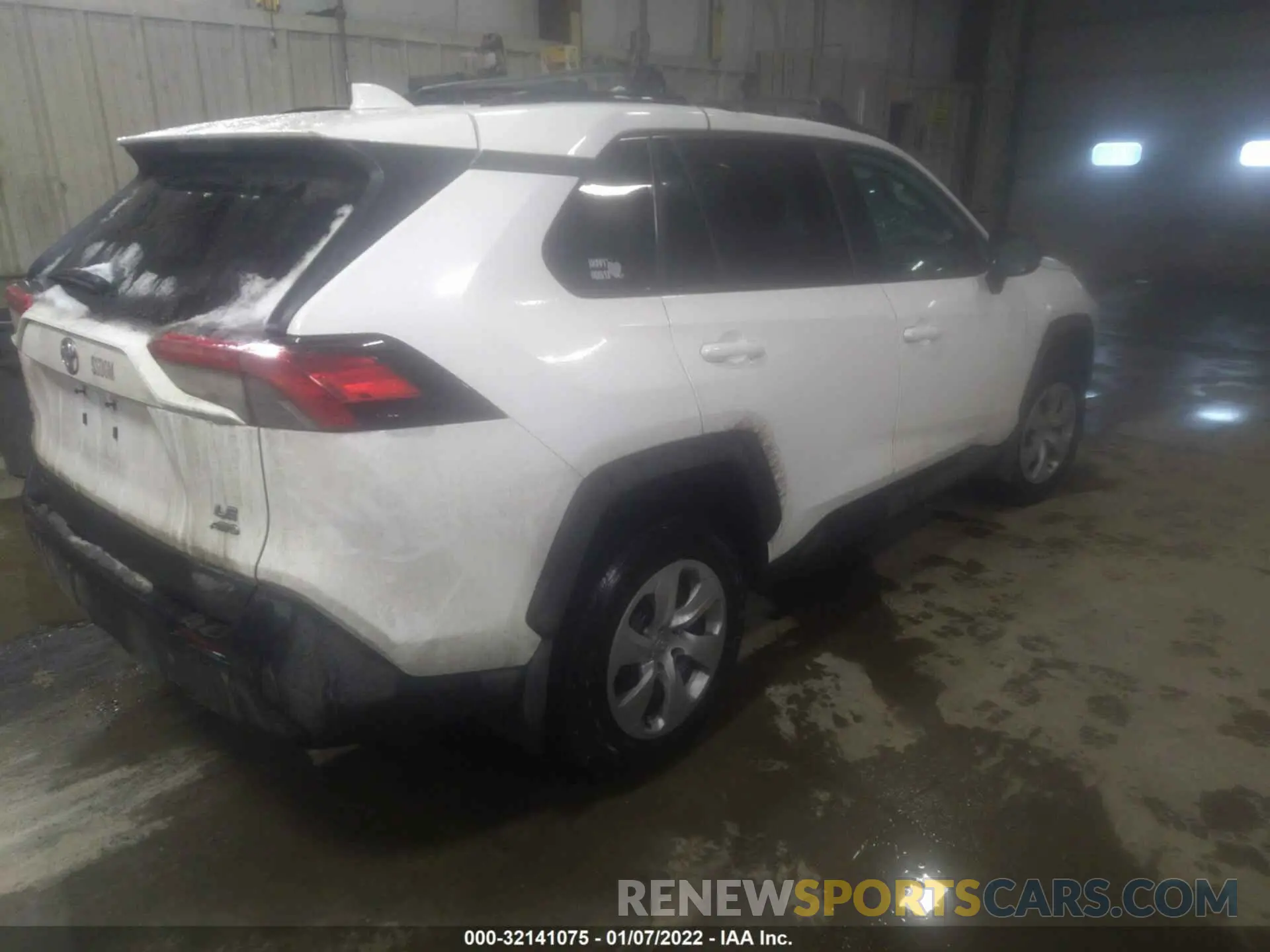 4 Фотография поврежденного автомобиля 2T3F1RFV4KC043416 TOYOTA RAV4 2019