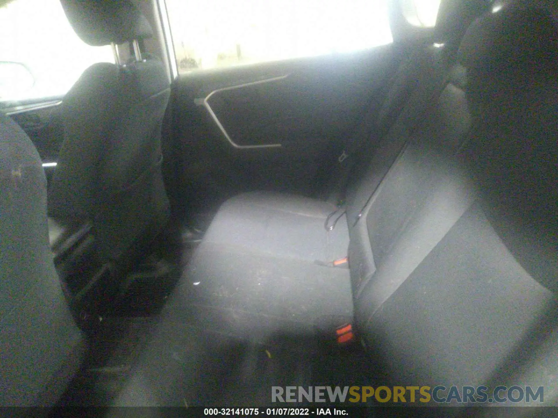 8 Фотография поврежденного автомобиля 2T3F1RFV4KC043416 TOYOTA RAV4 2019