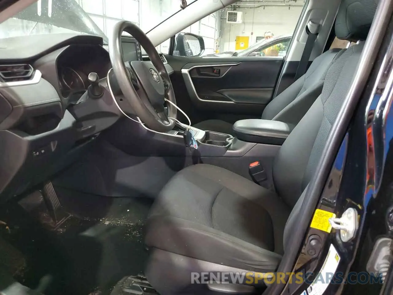 7 Photograph of a damaged car 2T3F1RFV4KC048499 TOYOTA RAV4 2019