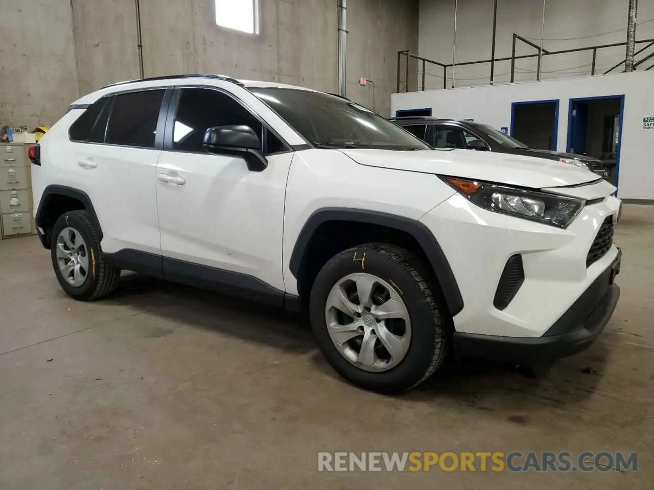 4 Photograph of a damaged car 2T3F1RFV4KW017798 TOYOTA RAV4 2019