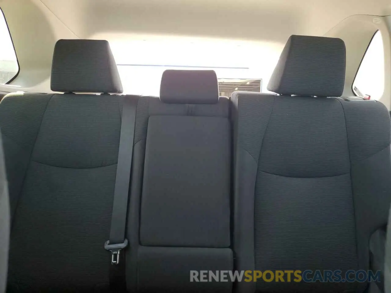 10 Фотография поврежденного автомобиля 2T3F1RFV5KC010487 TOYOTA RAV4 2019